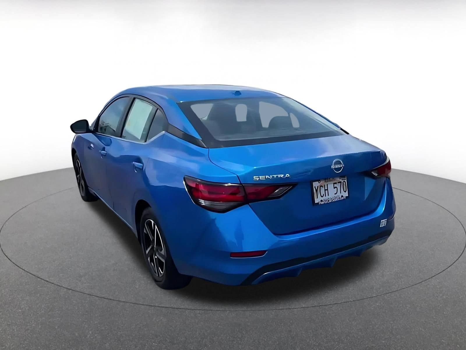 Thumbnail: 2025 Nissan Sentra - 11
