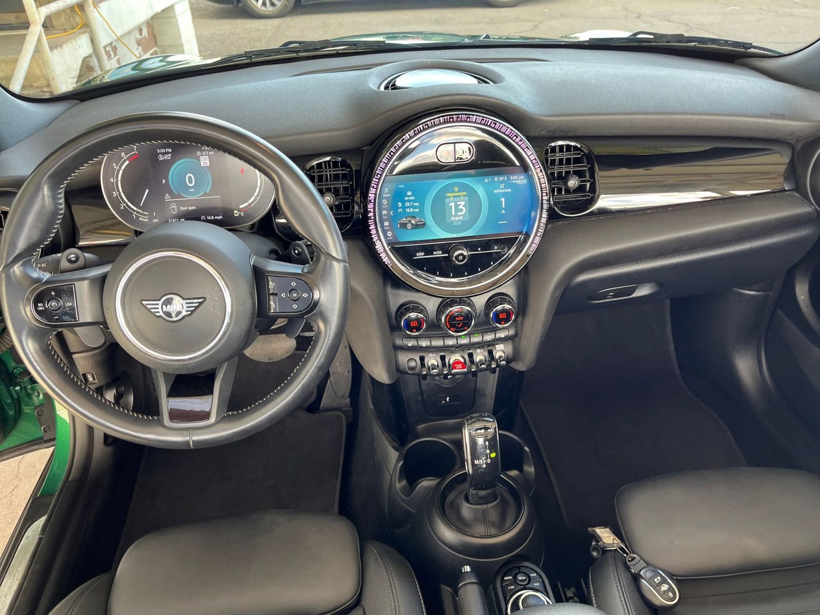 Thumbnail: 2024 MINI Cooper Convertible - 32