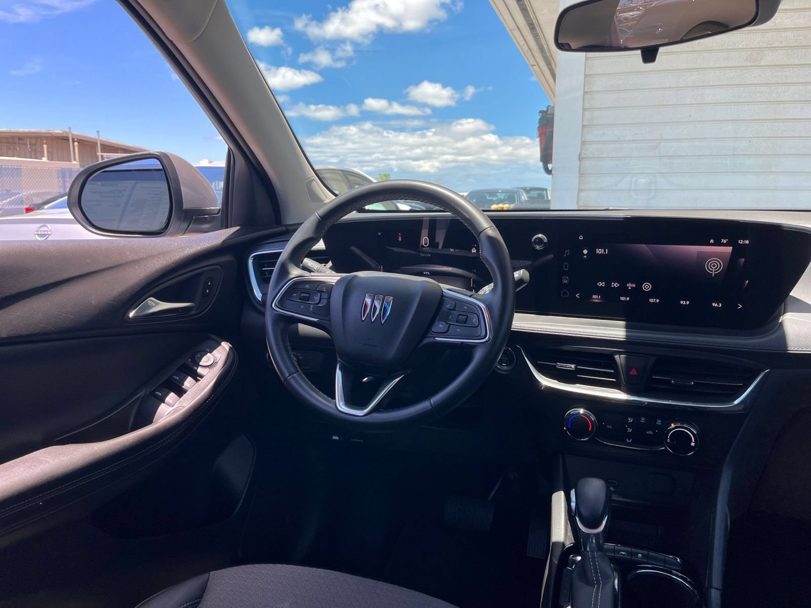 Thumbnail: 2025 Buick Encore GX - 31