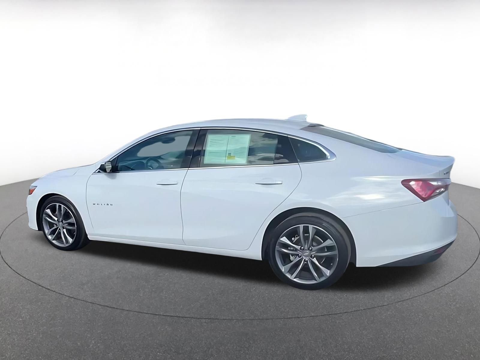 Thumbnail: 2024 Chevrolet Malibu - 11