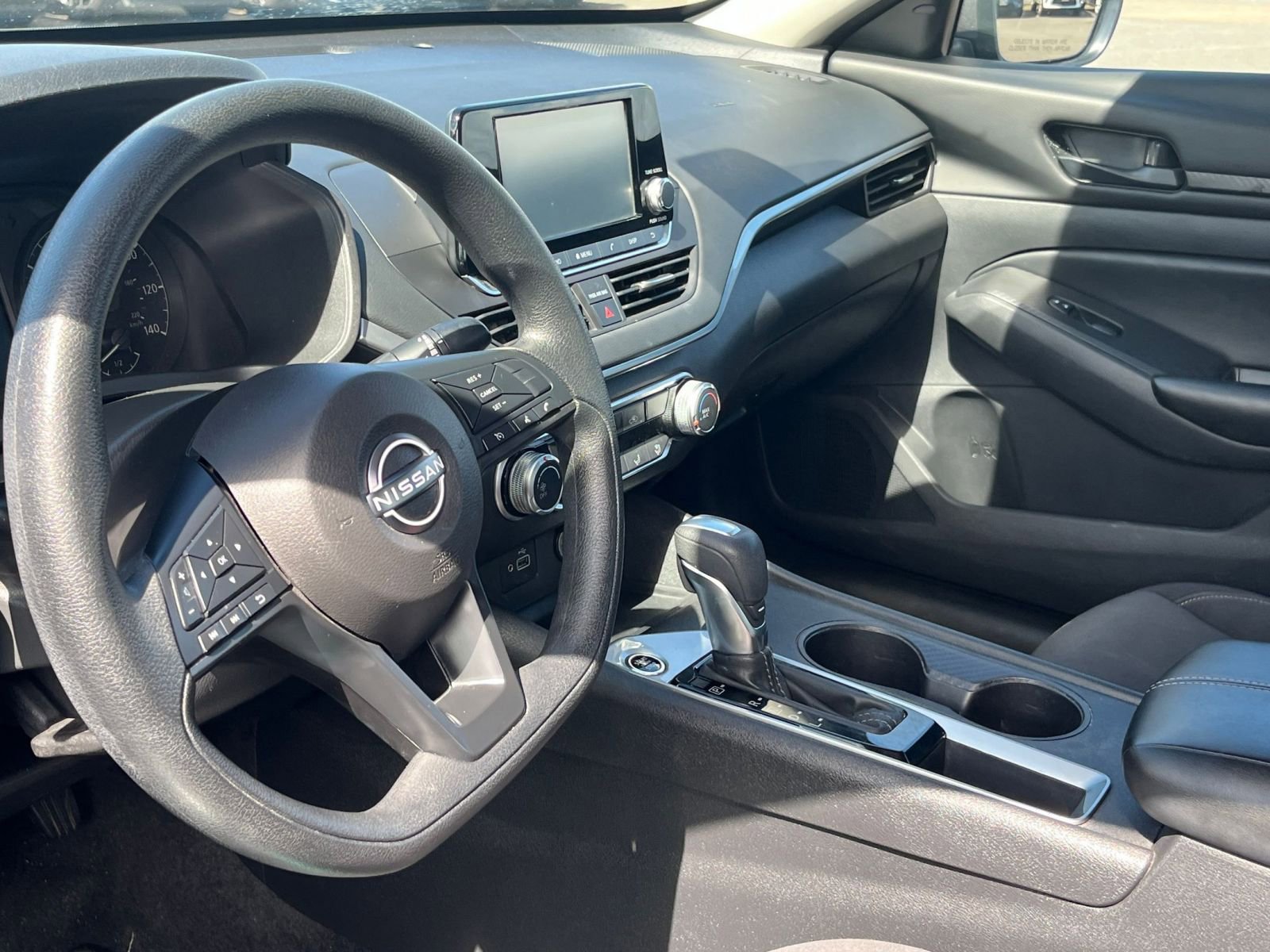 Thumbnail: 2023 Nissan Altima - 33