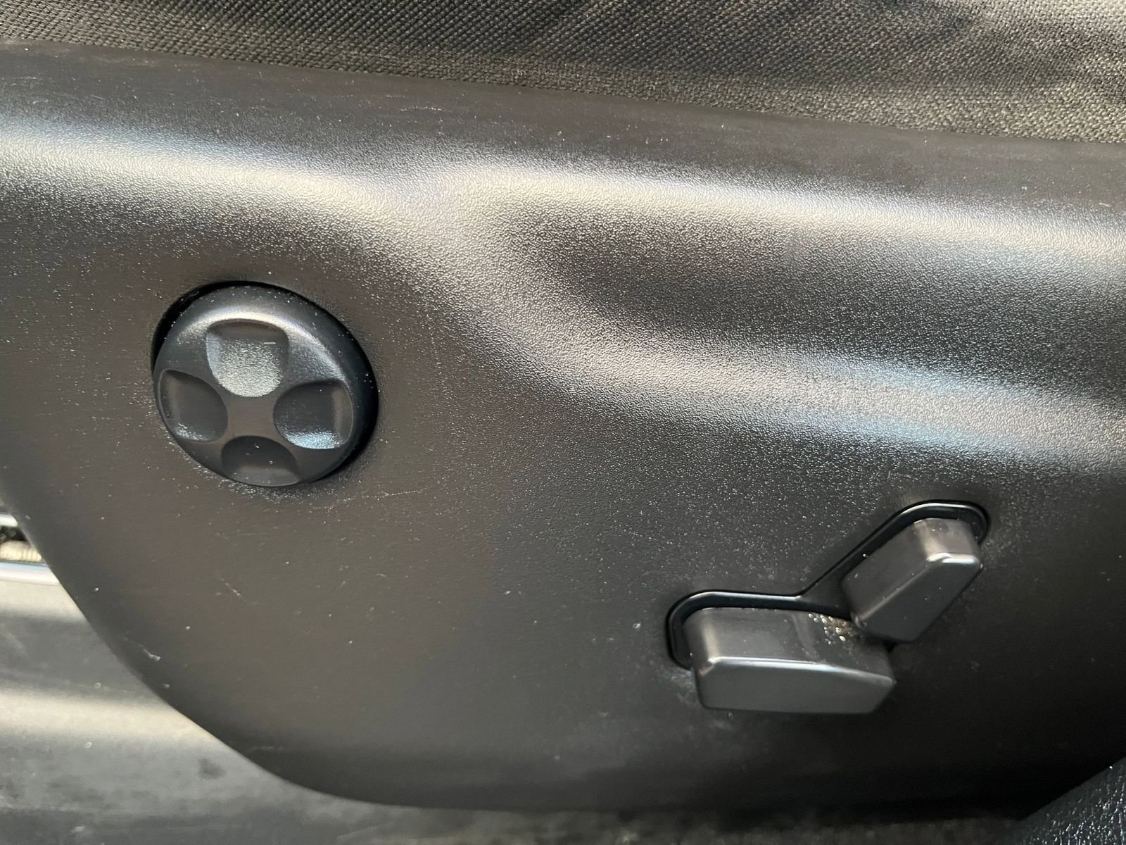 Thumbnail: 2023 Dodge Durango - 23