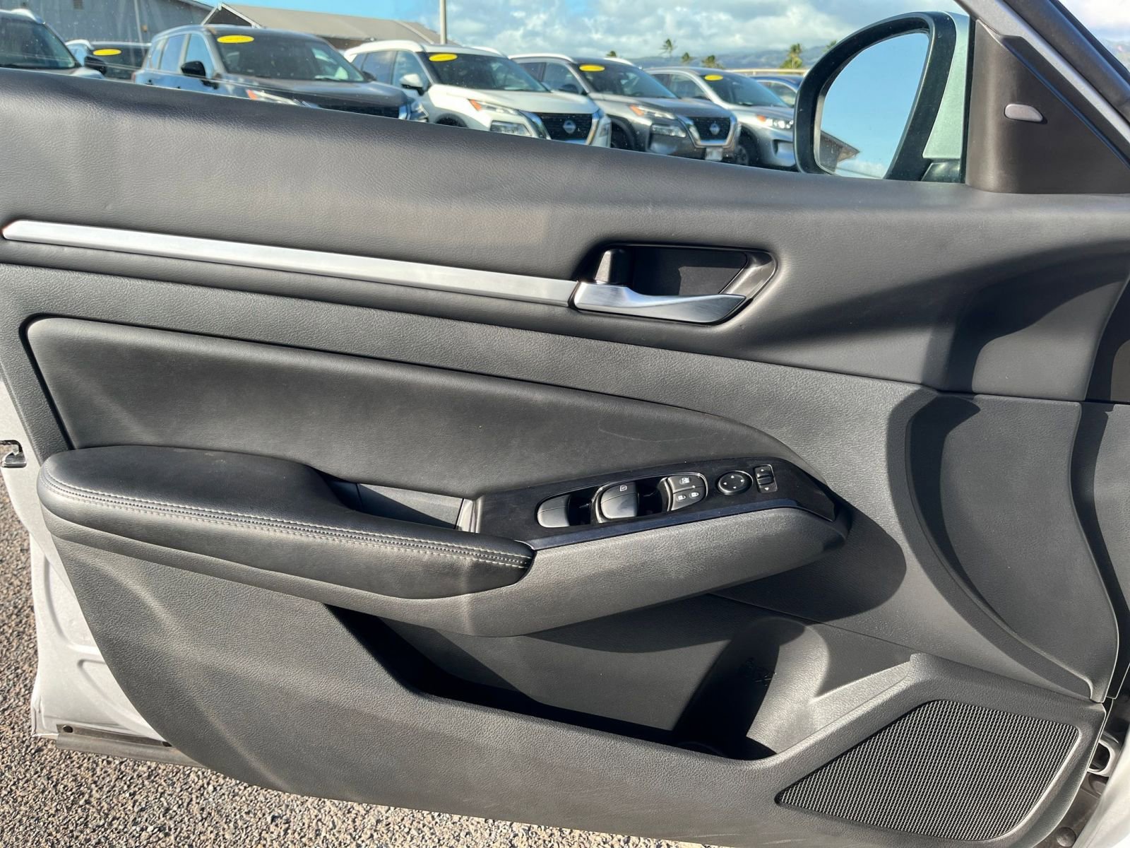 Thumbnail: 2023 Nissan Altima - 20