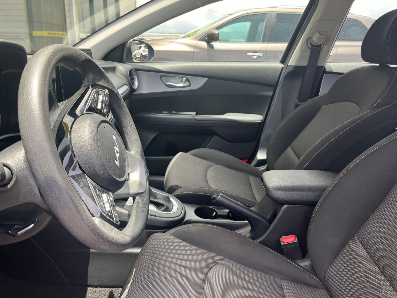 Thumbnail: 2024 Kia Forte - 25
