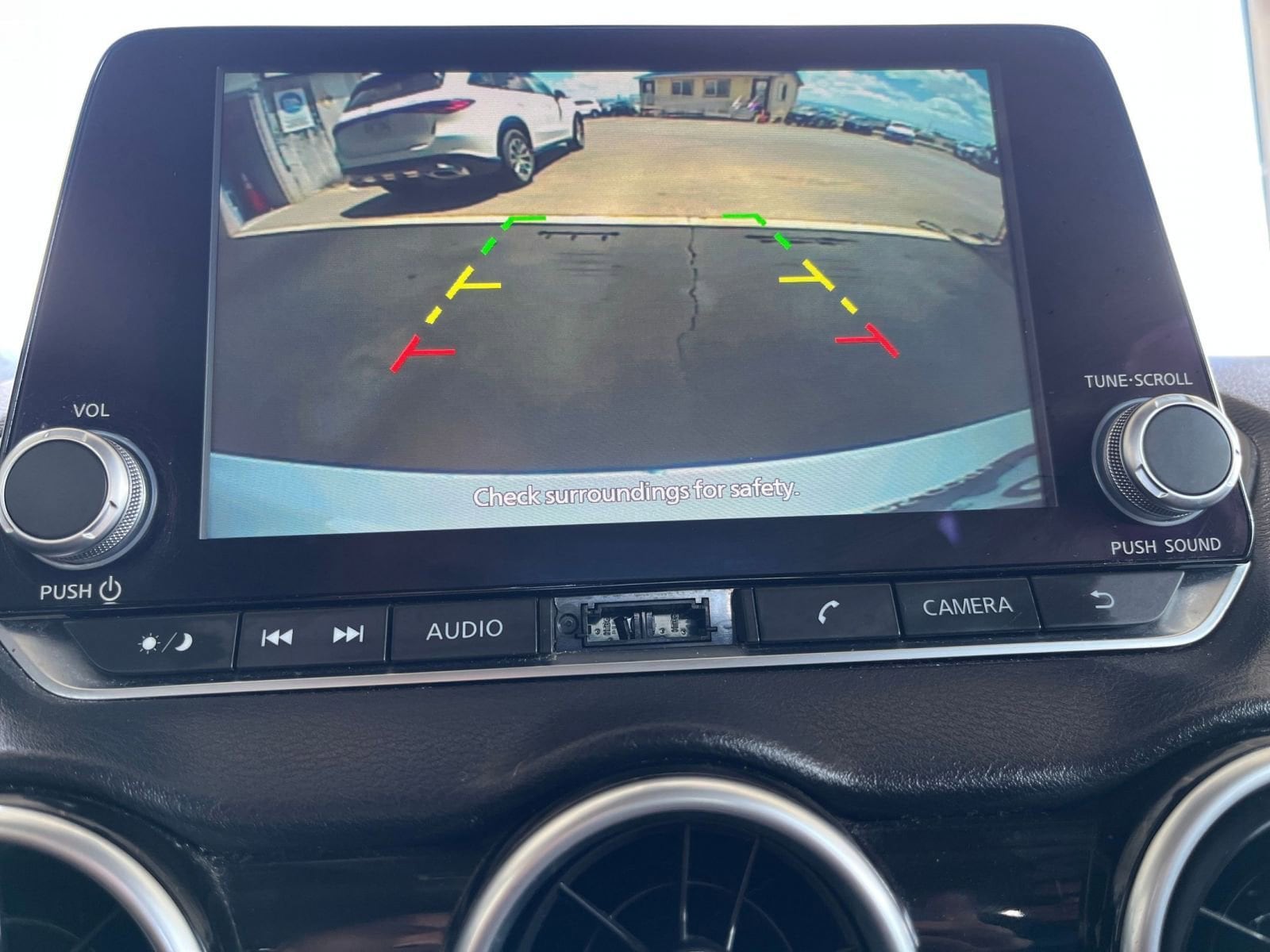 Thumbnail: 2021 Nissan Sentra - 17