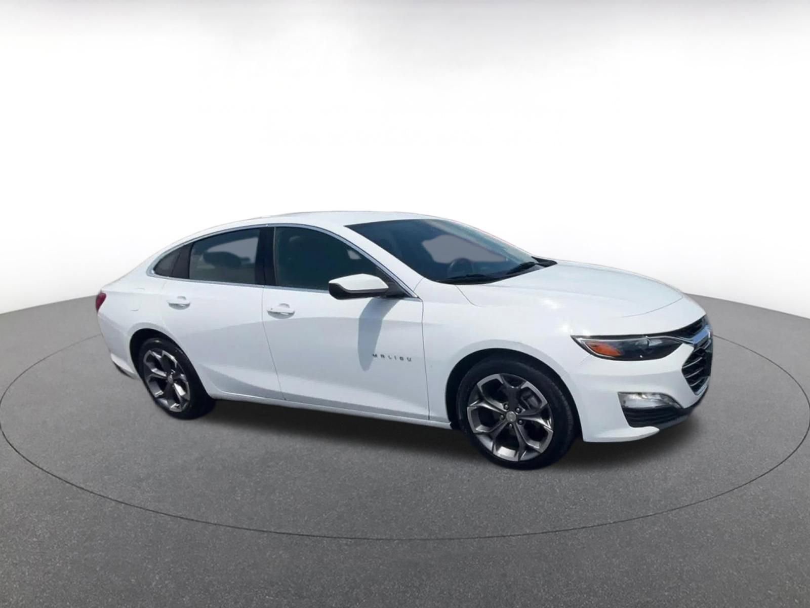 Thumbnail: 2023 Chevrolet Malibu - 2