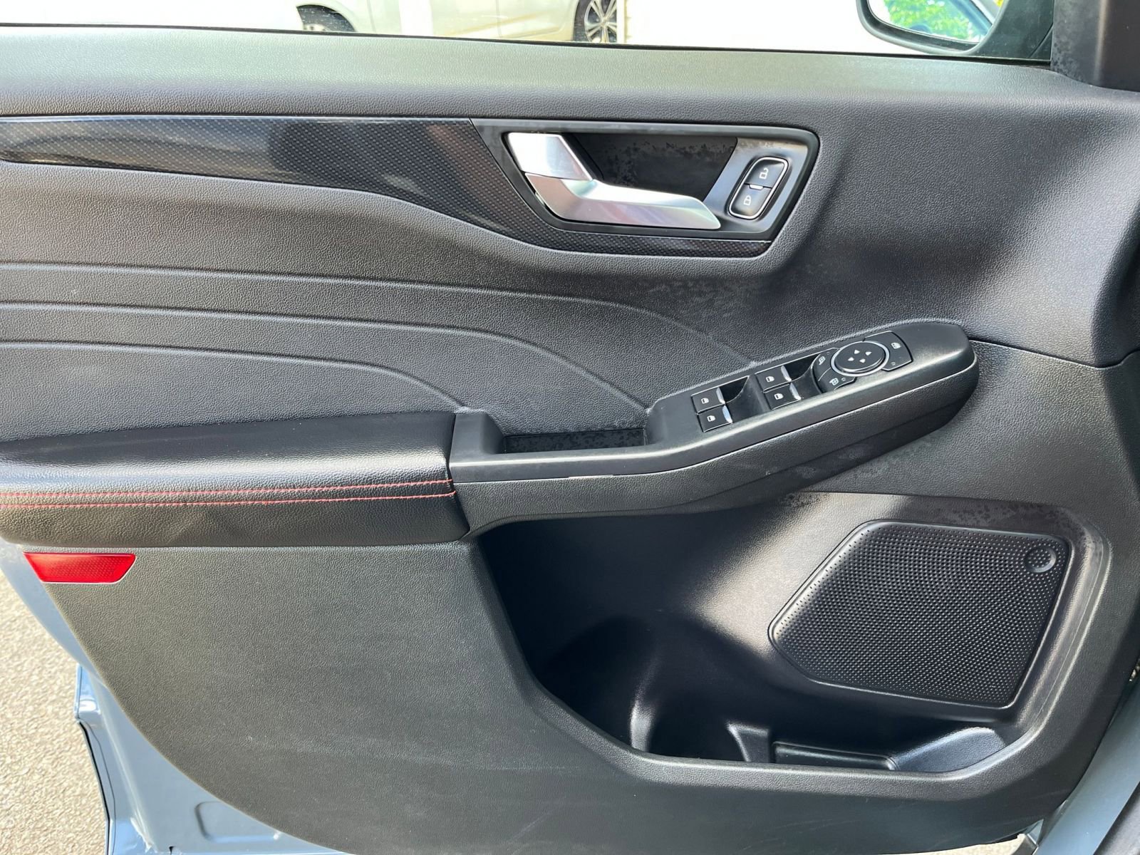 Thumbnail: 2023 Ford Escape - 20