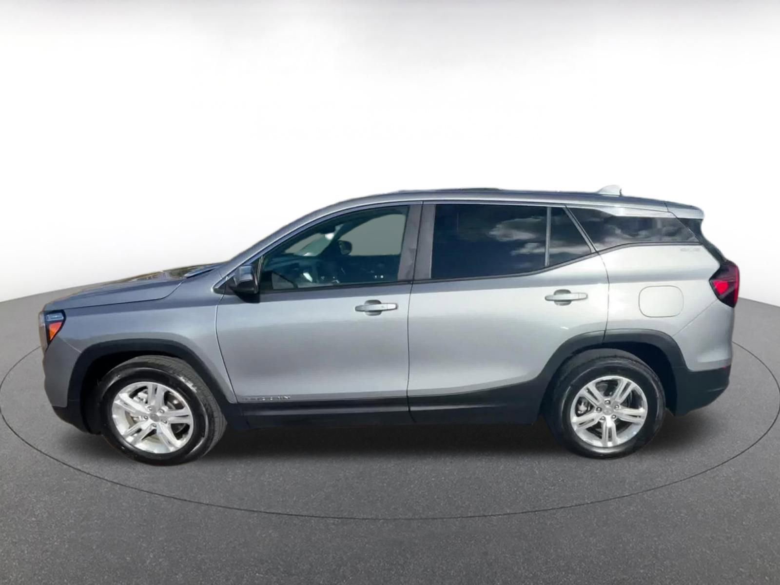 Thumbnail: 2024 GMC Terrain - 9