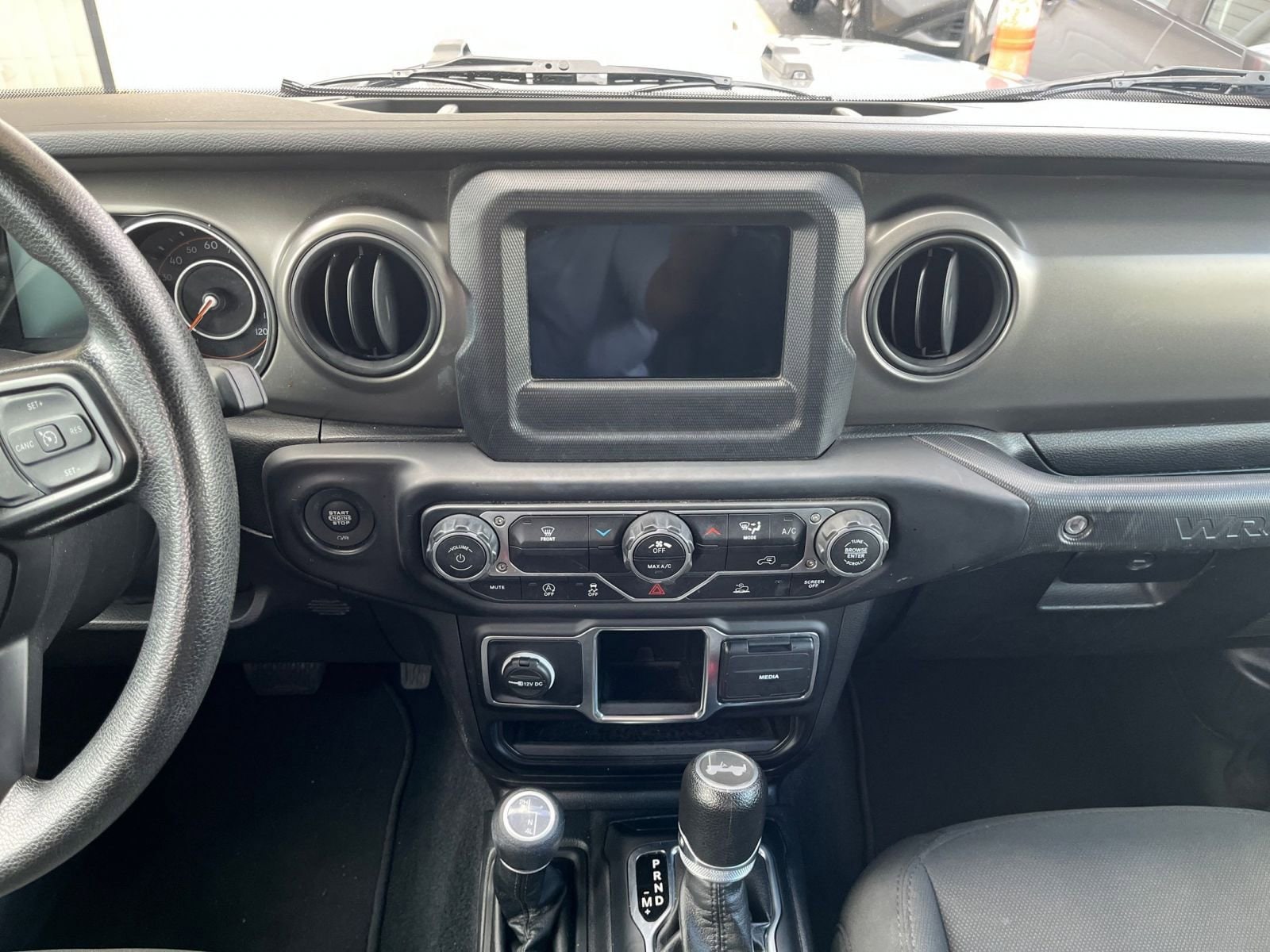 Thumbnail: 2023 Jeep Wrangler - 18