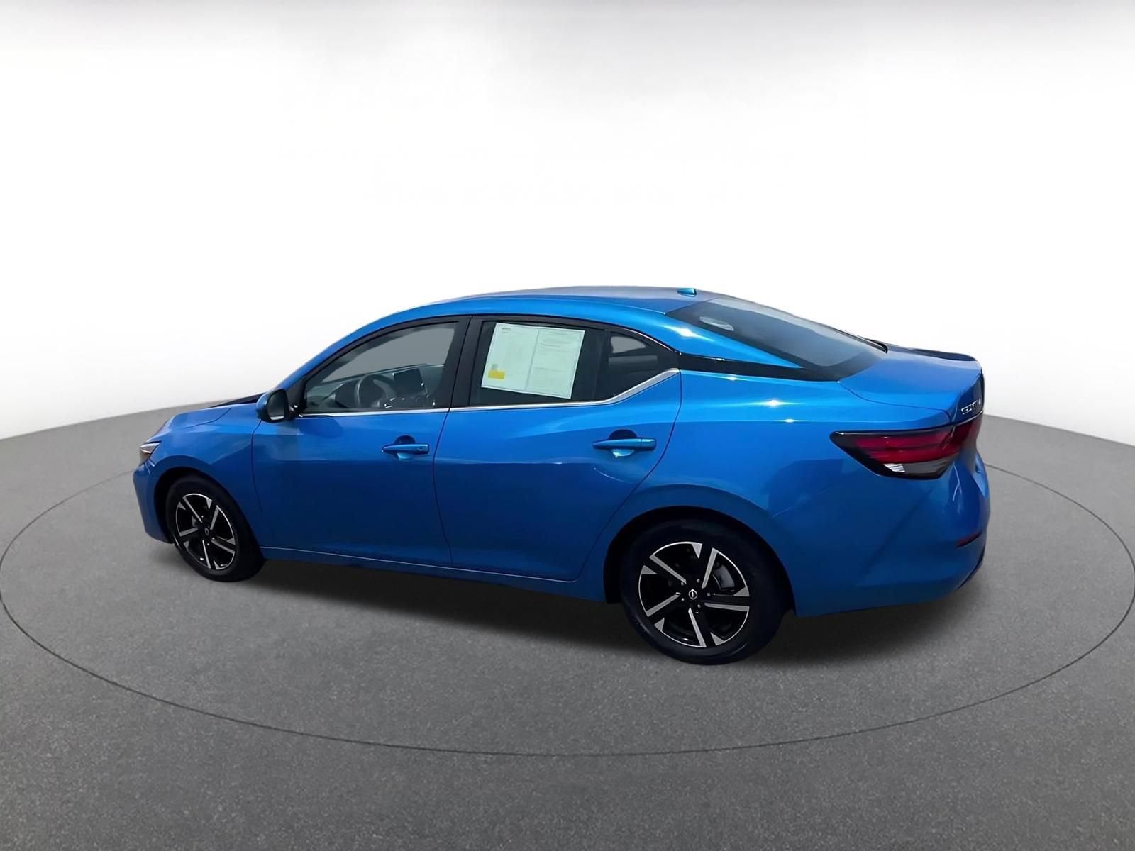 Thumbnail: 2025 Nissan Sentra - 10