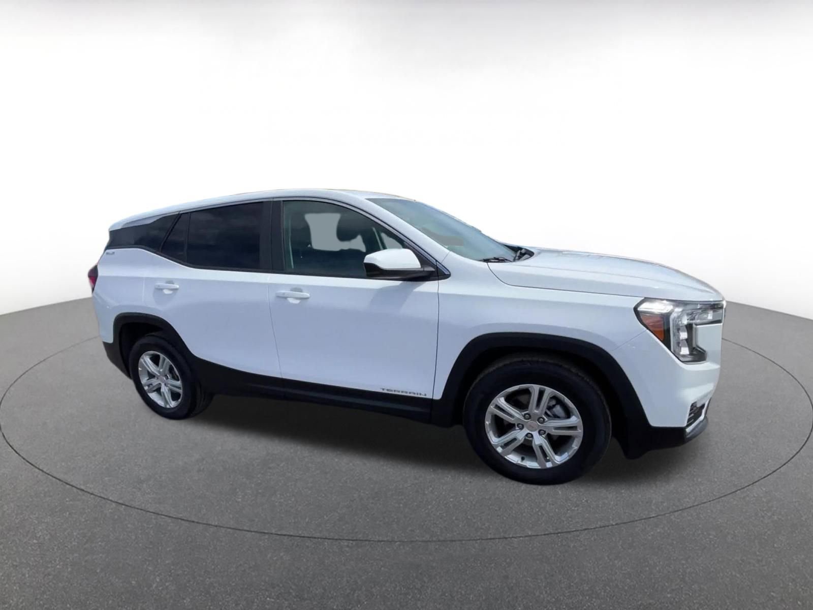 Thumbnail: 2024 GMC Terrain - 2