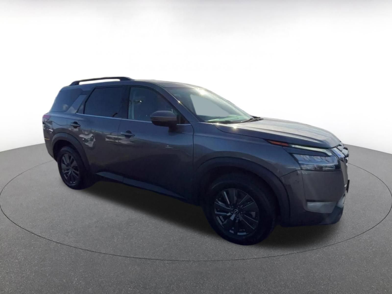 Thumbnail: 2022 Nissan Pathfinder - 2