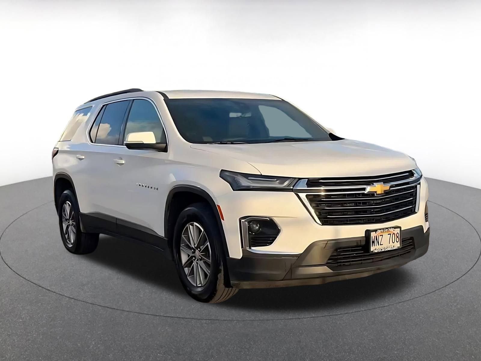 Thumbnail: 2023 Chevrolet Traverse - 3
