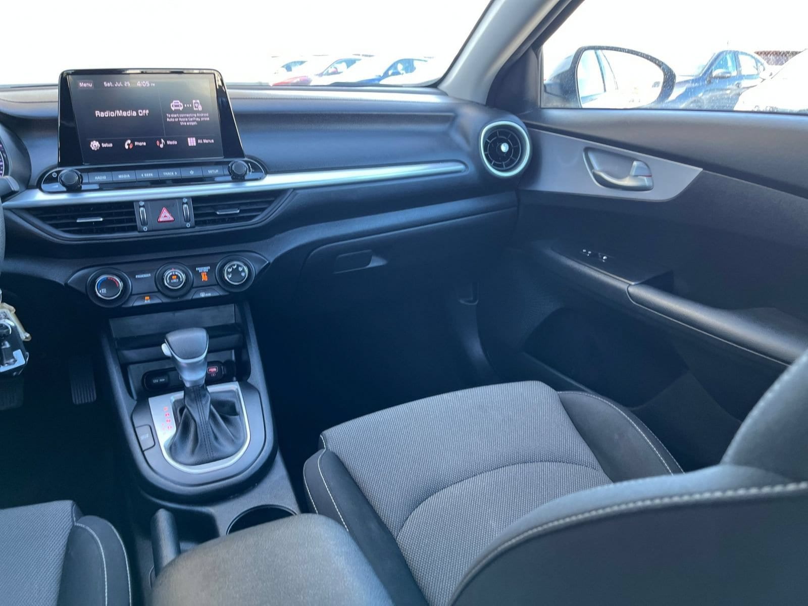 Thumbnail: 2024 Kia Forte - 33