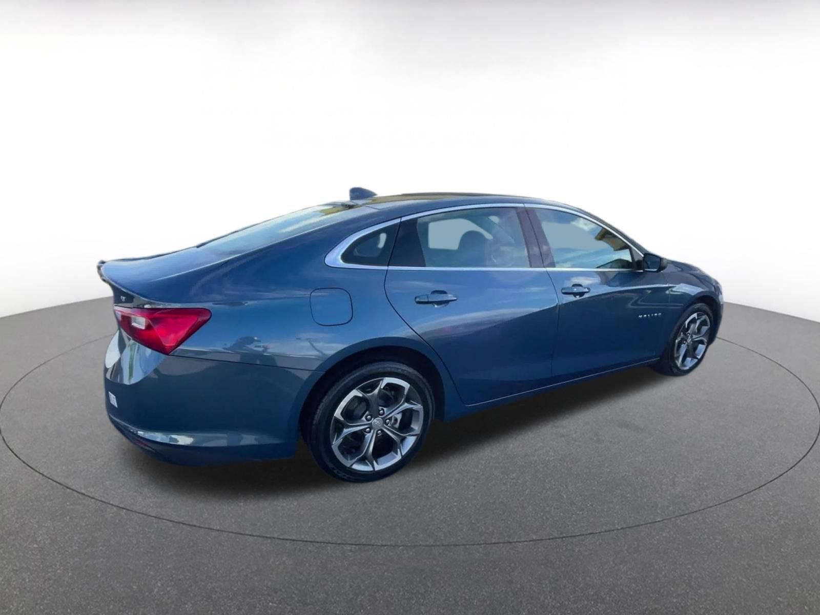 Thumbnail: 2024 Chevrolet Malibu - 14
