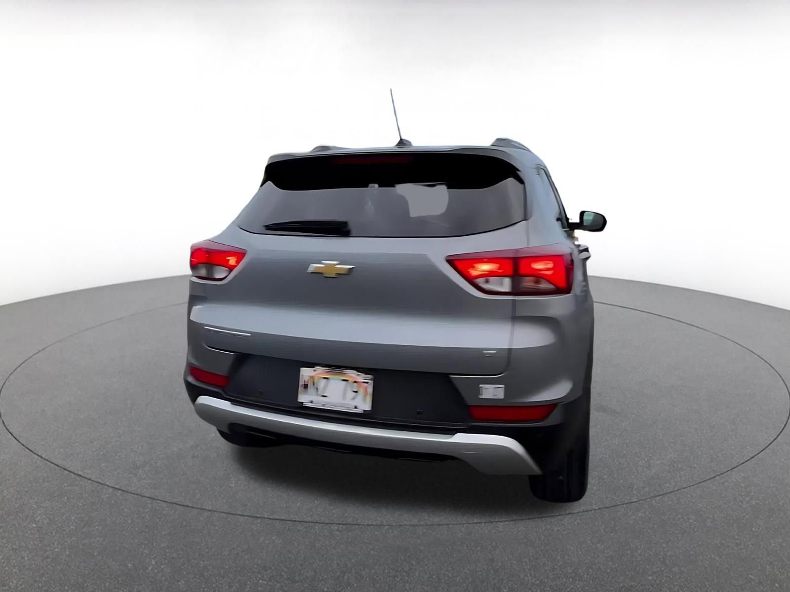 Thumbnail: 2023 Chevrolet TrailBlazer - 14