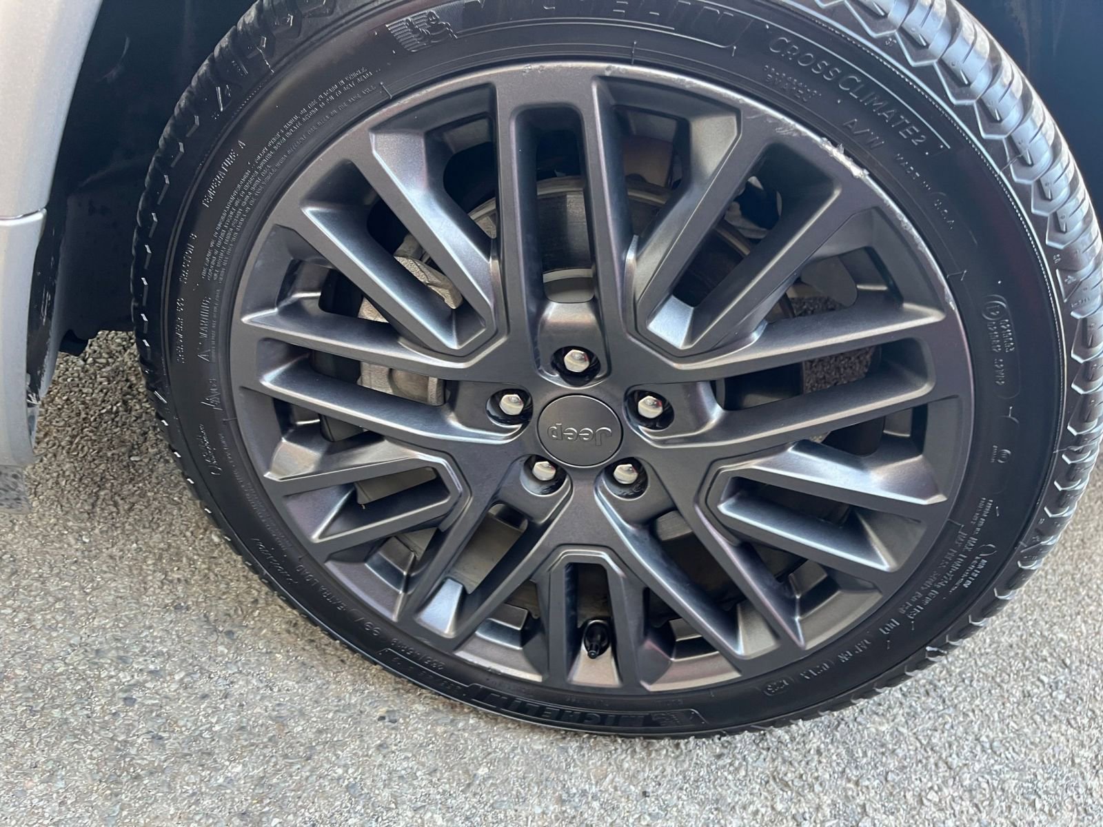 Thumbnail: 2023 Jeep Compass - 30