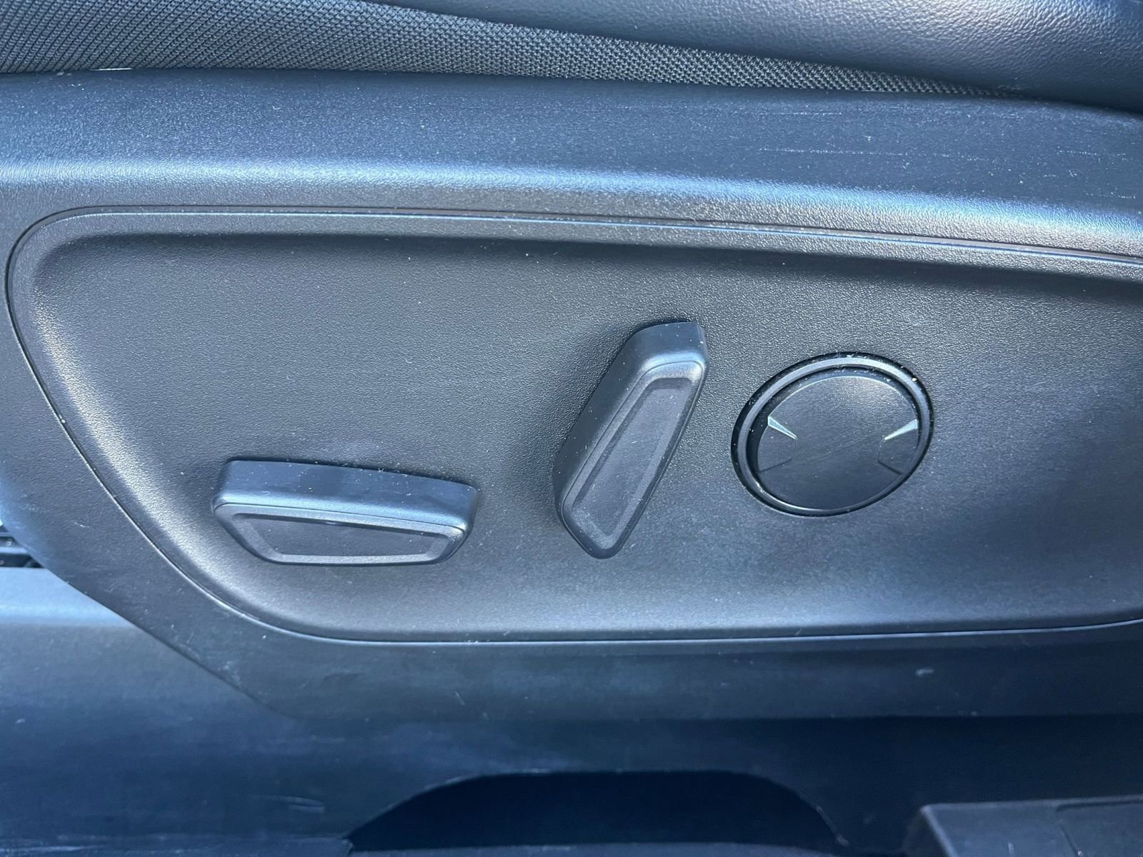 Thumbnail: 2023 Ford Escape - 23