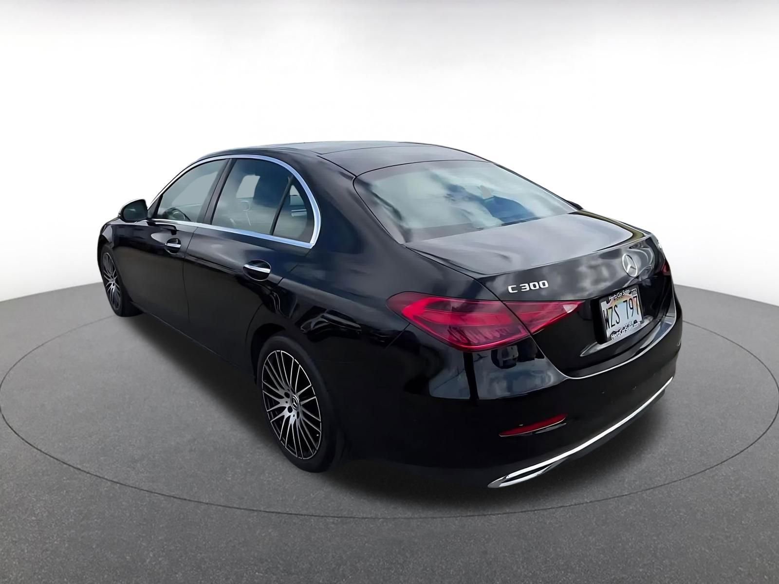 Thumbnail: 2024 Mercedes-Benz C-Class - 10