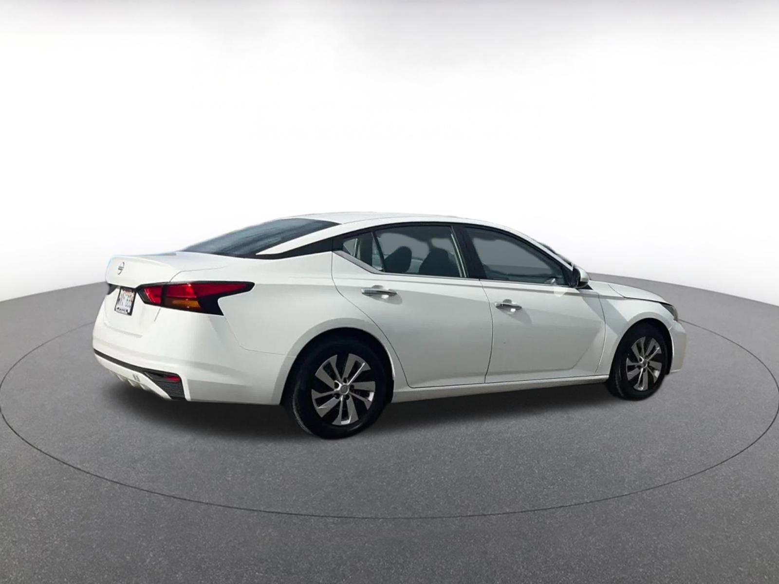 Thumbnail: 2023 Nissan Altima - 14