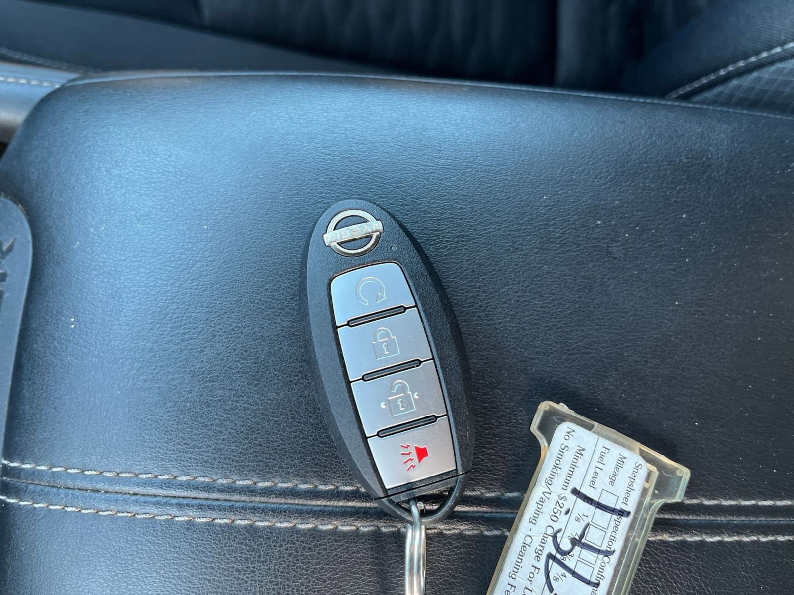 Thumbnail: 2022 Nissan Pathfinder - 25