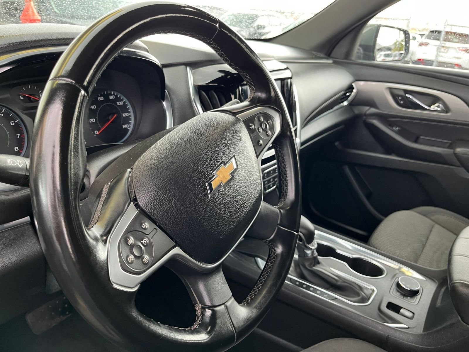 Thumbnail: 2023 Chevrolet Traverse - 35