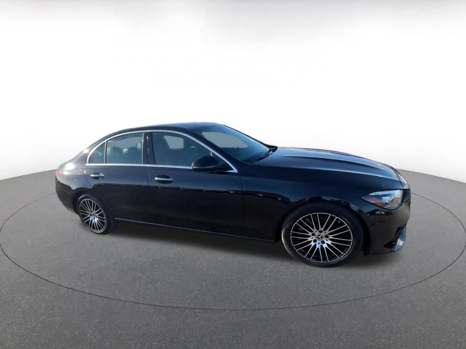 Thumbnail: 2024 Mercedes-Benz C-Class - 2