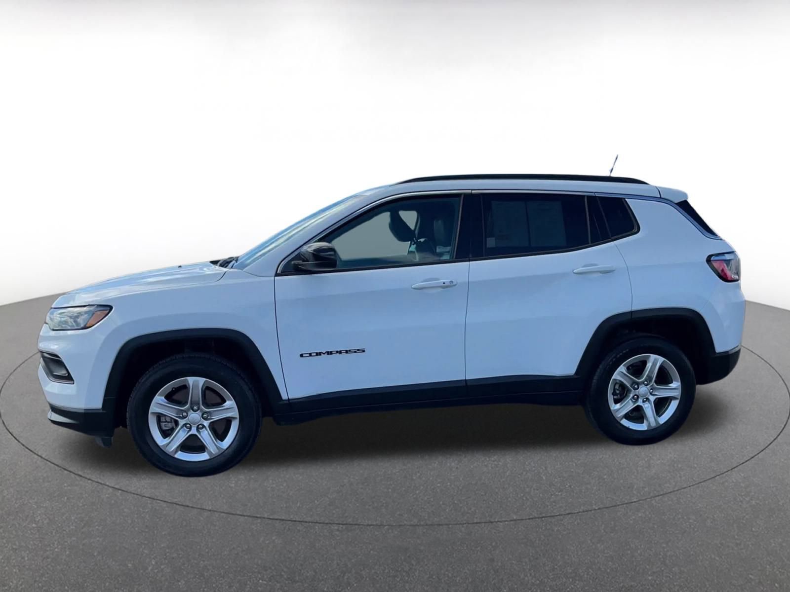Thumbnail: 2023 Jeep Compass - 8