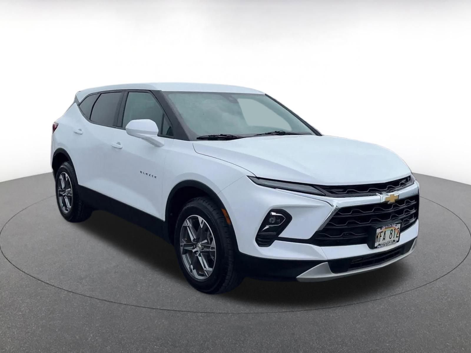 Thumbnail: 2023 Chevrolet Blazer - 3