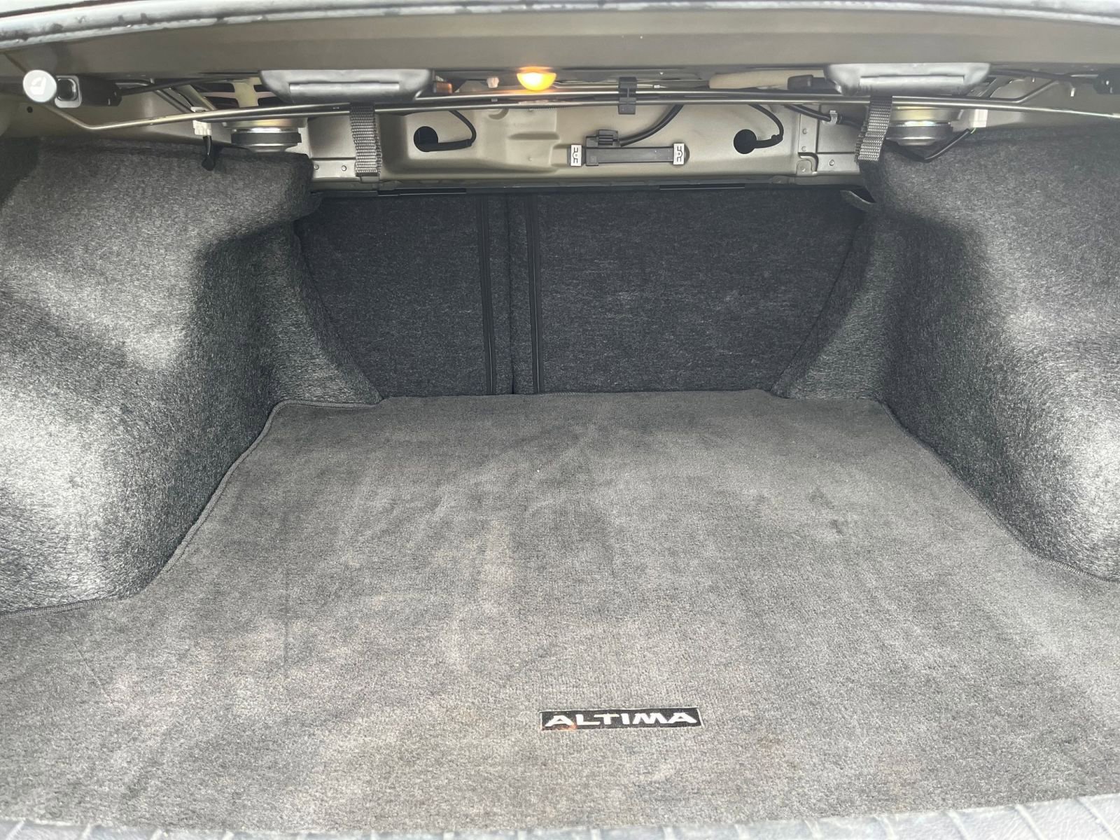 Thumbnail: 2024 Nissan Altima - 32