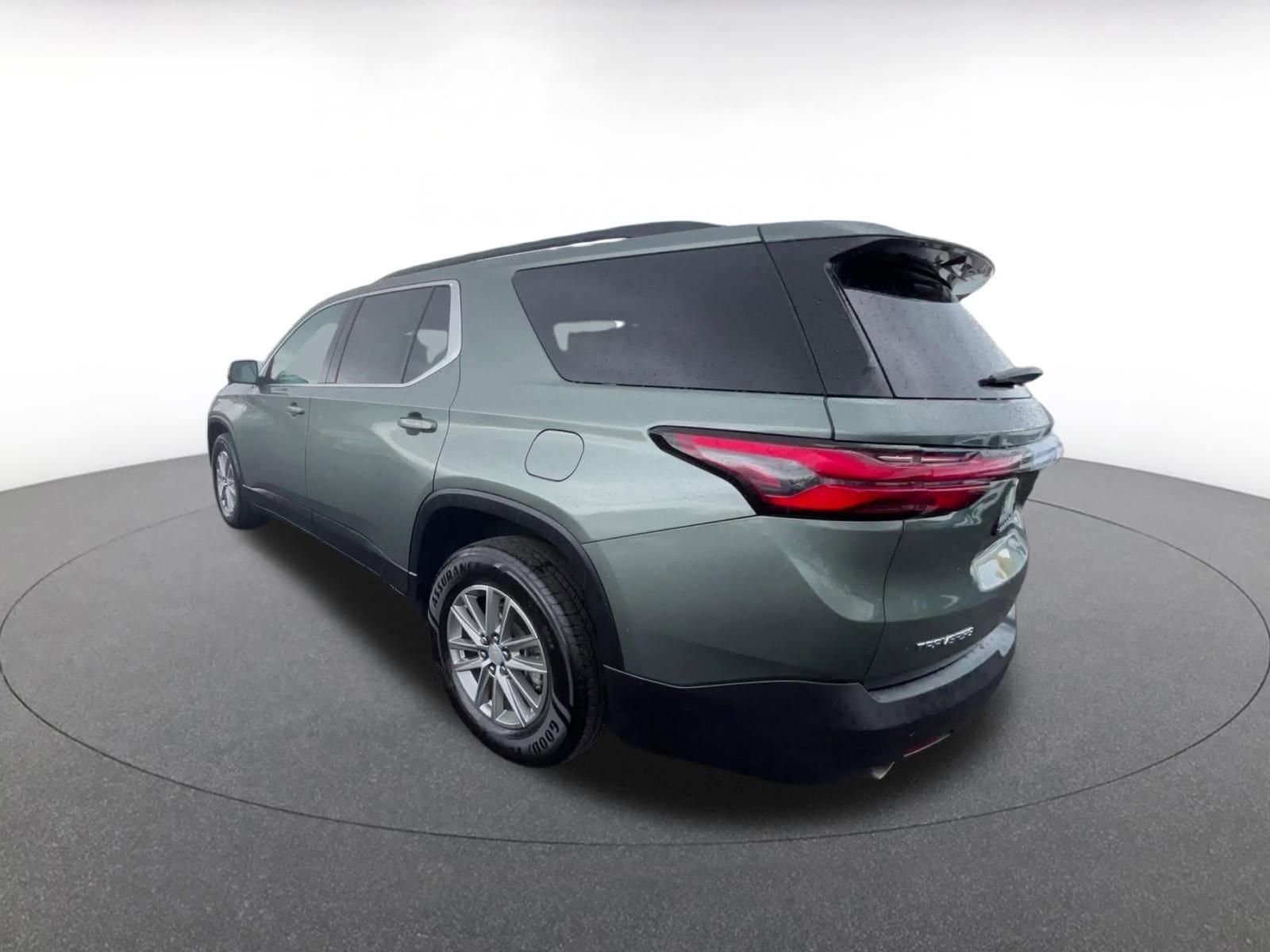 Thumbnail: 2023 Chevrolet Traverse - 11