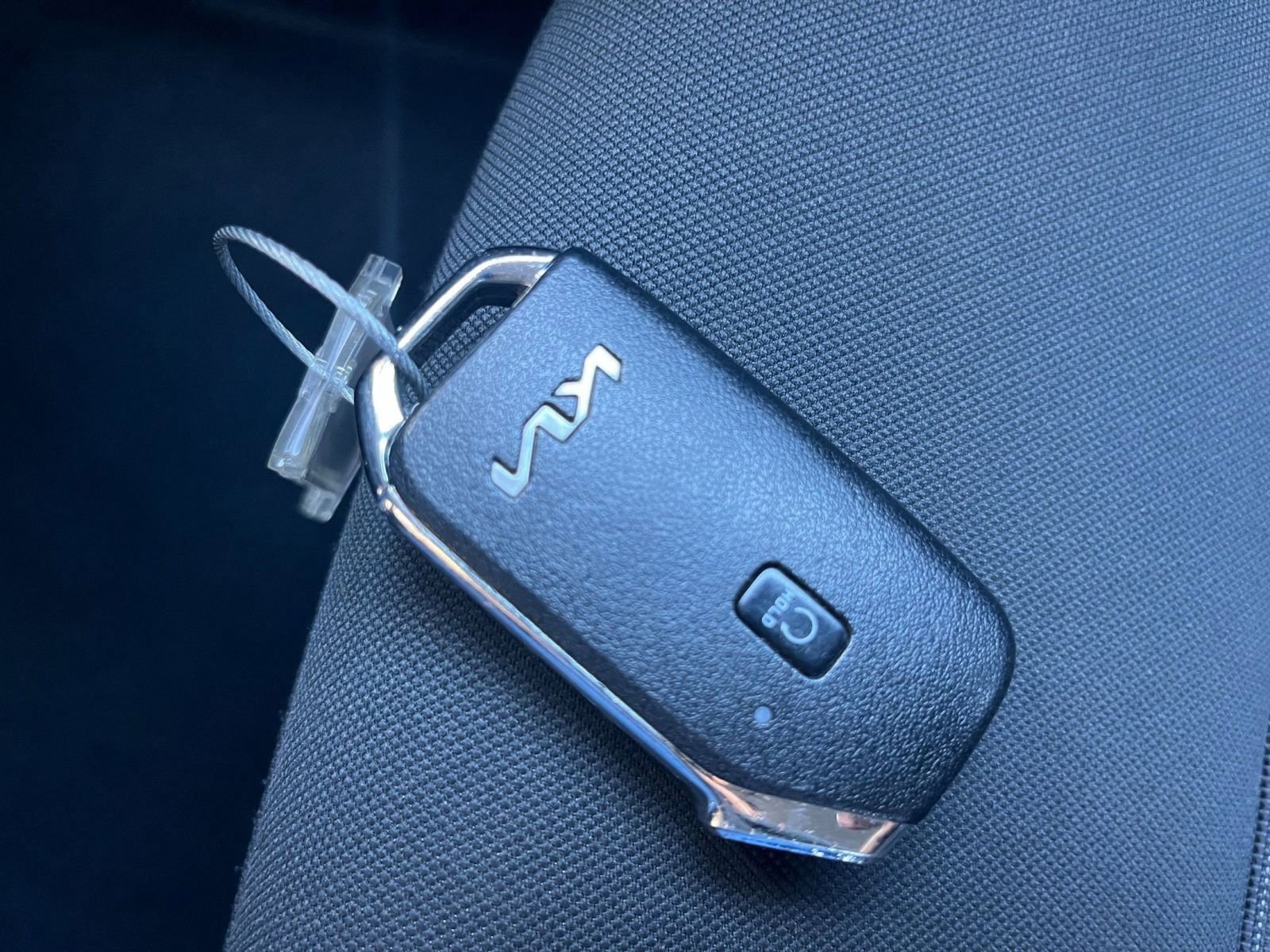 Thumbnail: 2023 Kia K5 - 22