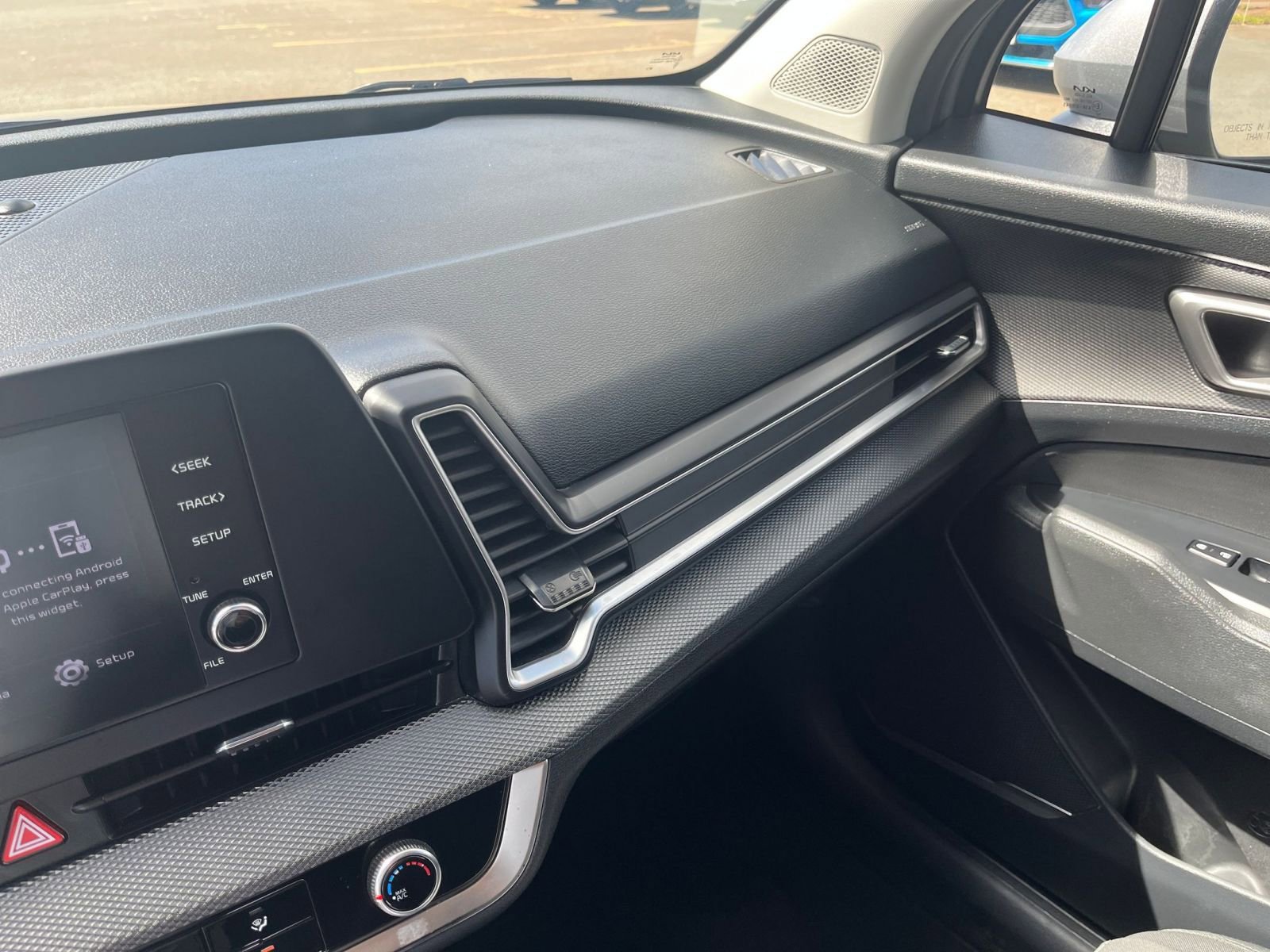 Thumbnail: 2023 Kia Sportage - 34