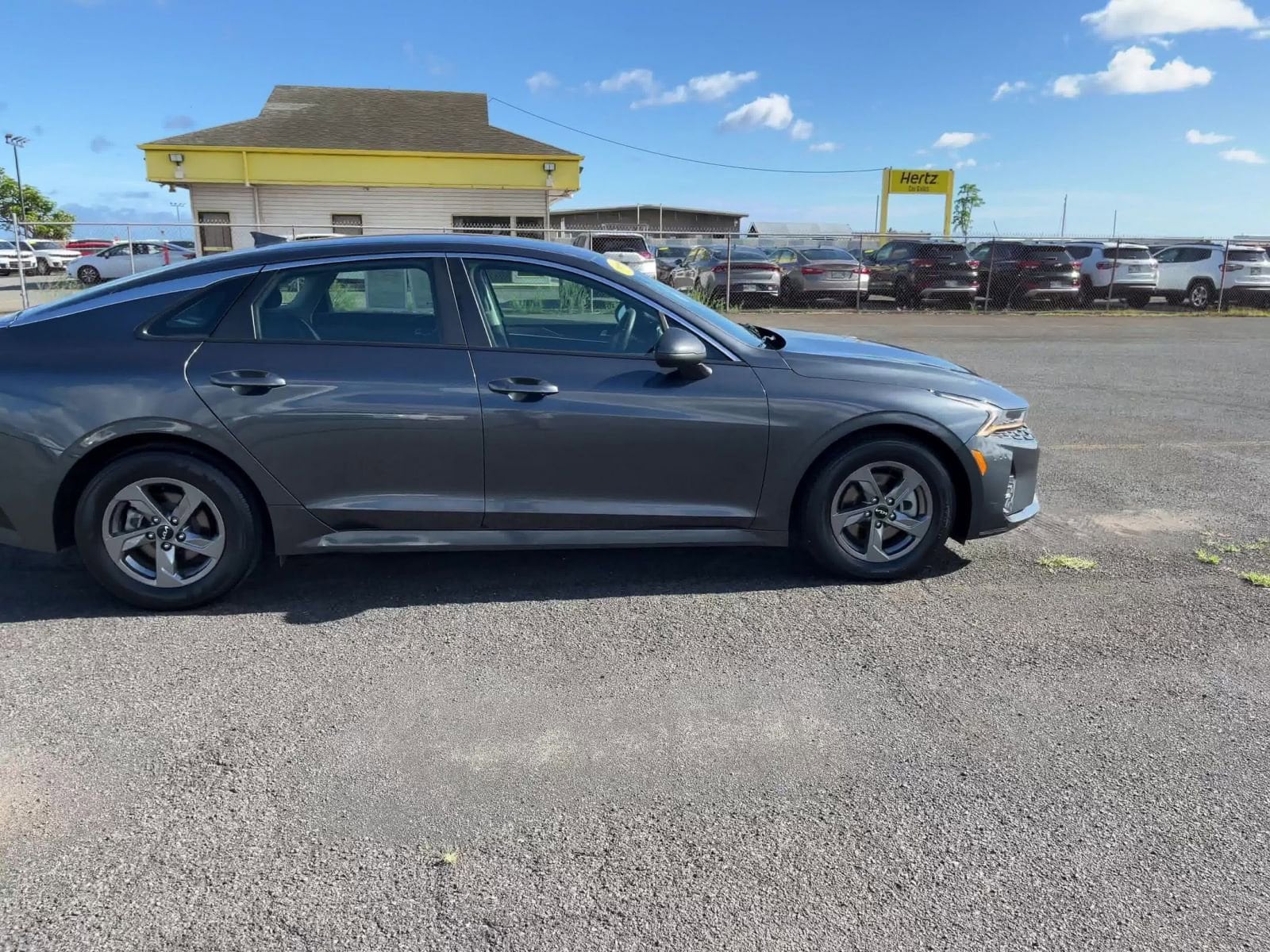 Thumbnail: 2023 Kia K5 - 16