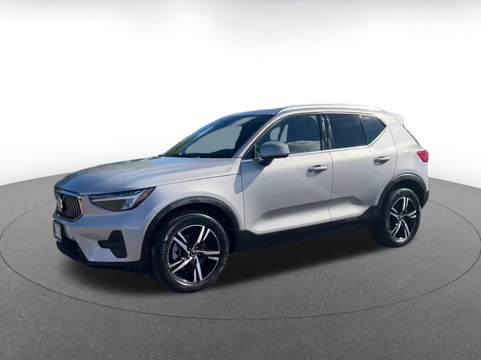 Thumbnail: 2024 Volvo XC40 - 7