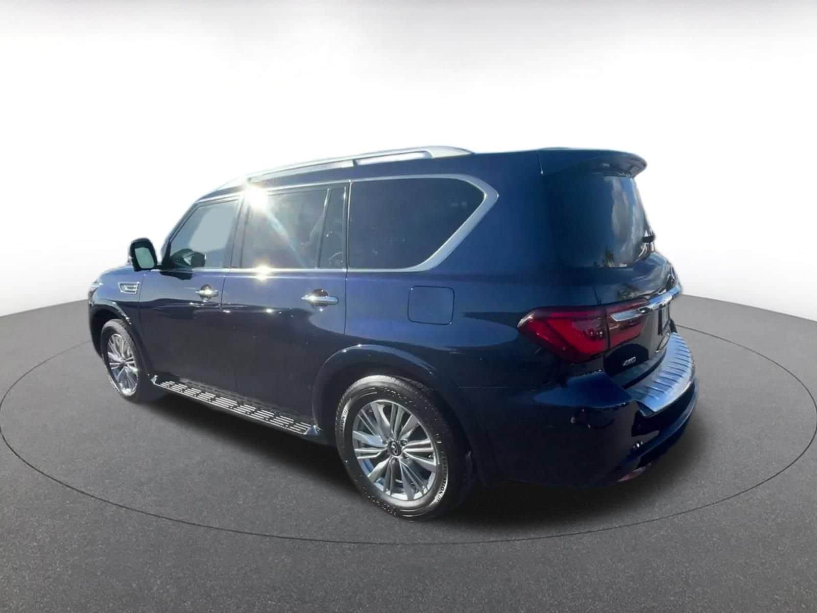 Thumbnail: 2022 INFINITI QX80 - 8