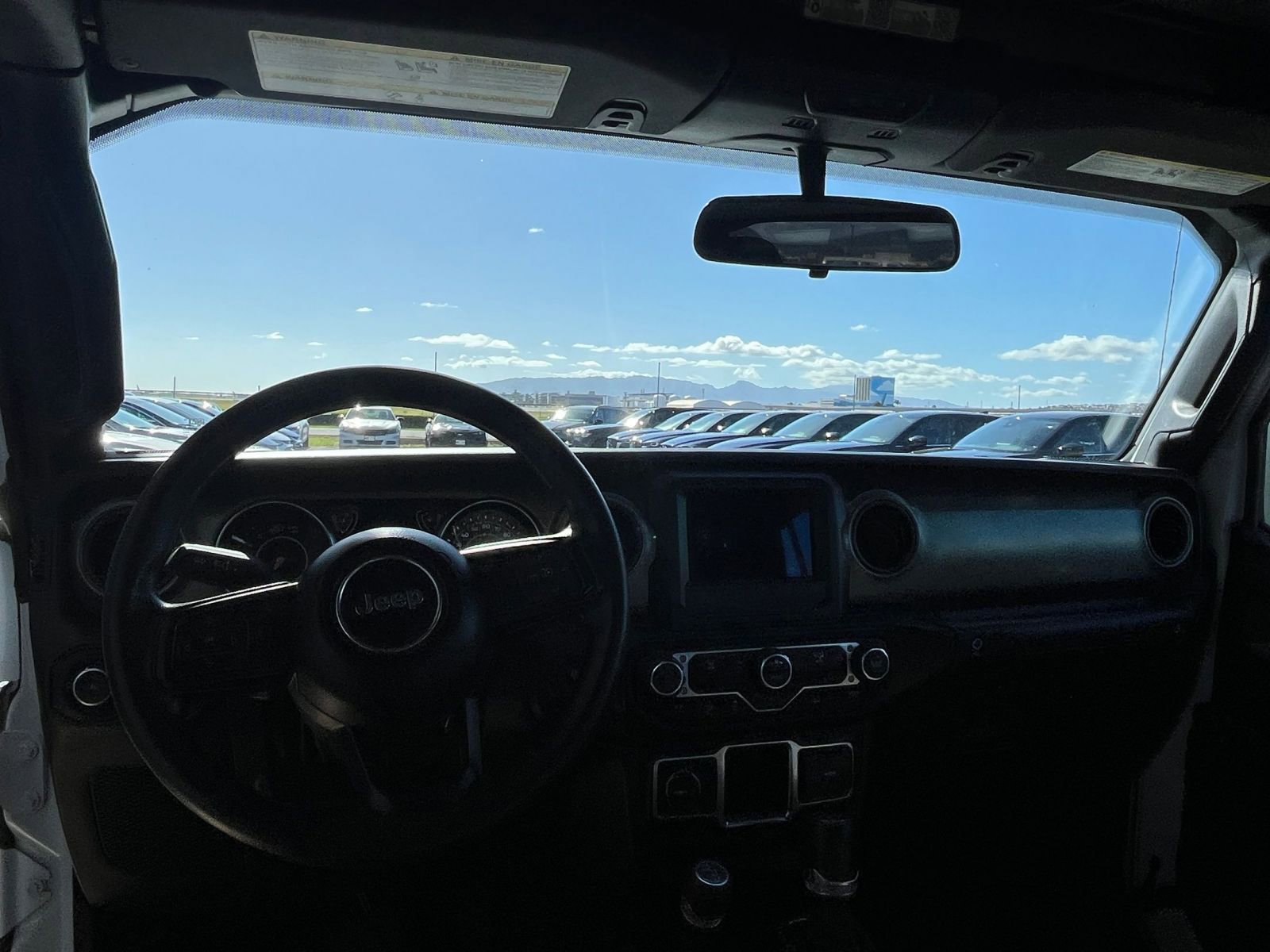 Thumbnail: 2023 Jeep Wrangler - 32