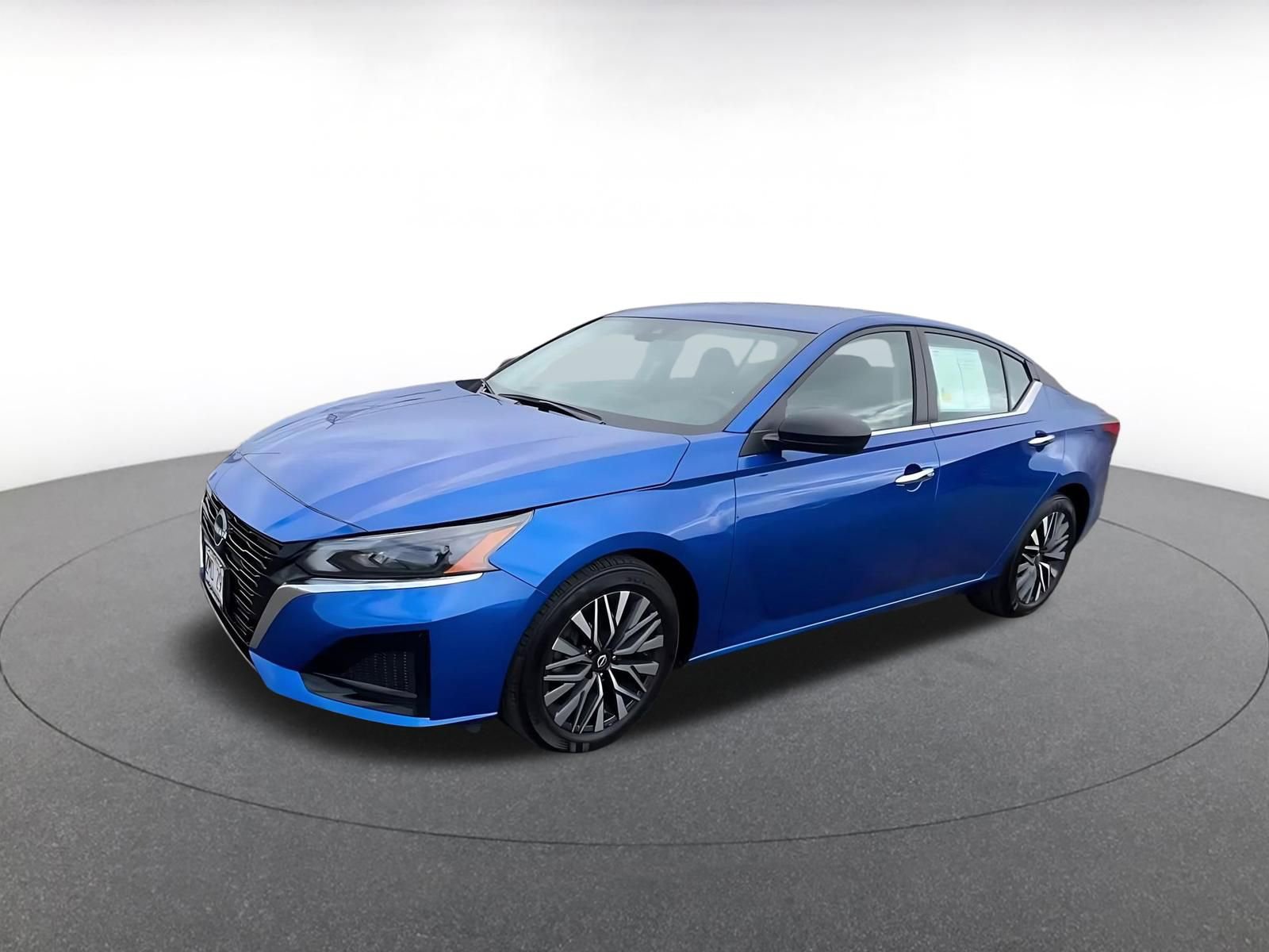 Thumbnail: 2025 Nissan Altima - 8