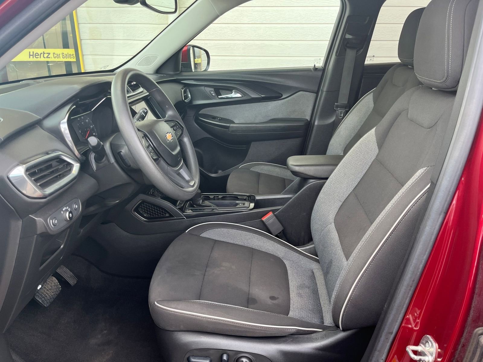 Thumbnail: 2023 Chevrolet TrailBlazer - 25