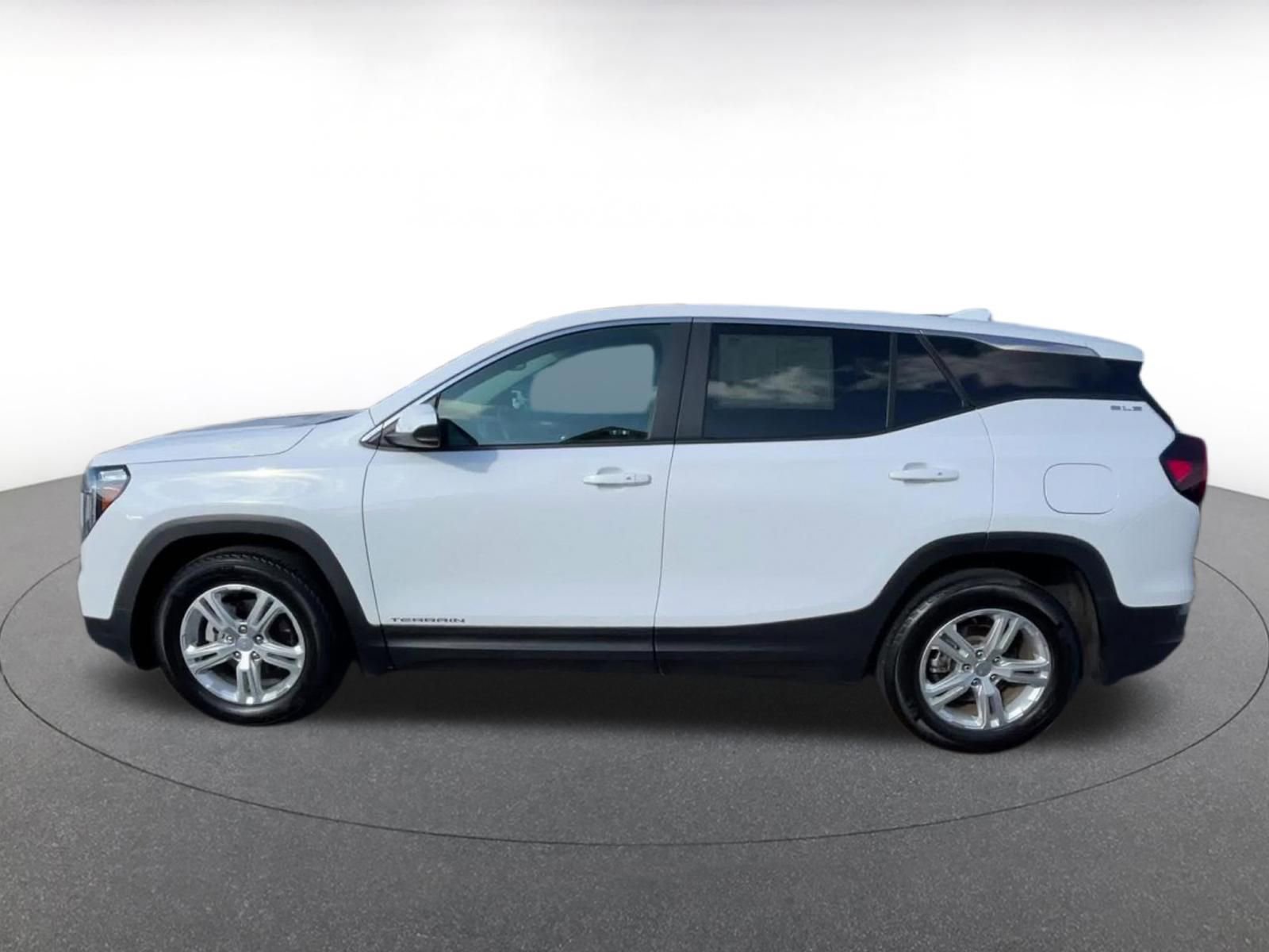 Thumbnail: 2024 GMC Terrain - 9
