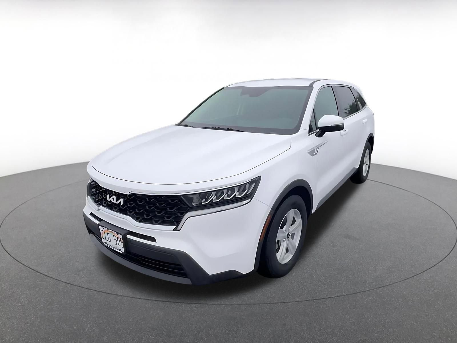 Thumbnail: 2023 Kia Sorento - 7