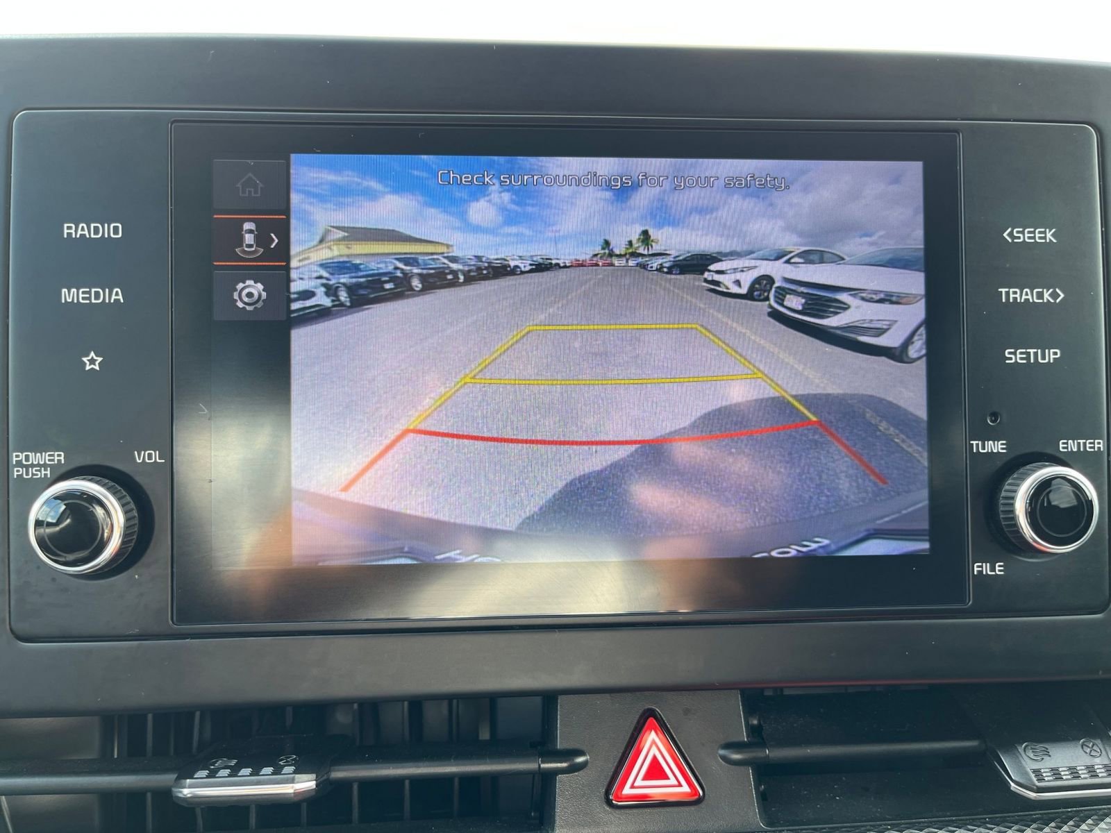 Thumbnail: 2023 Kia Sportage - 17