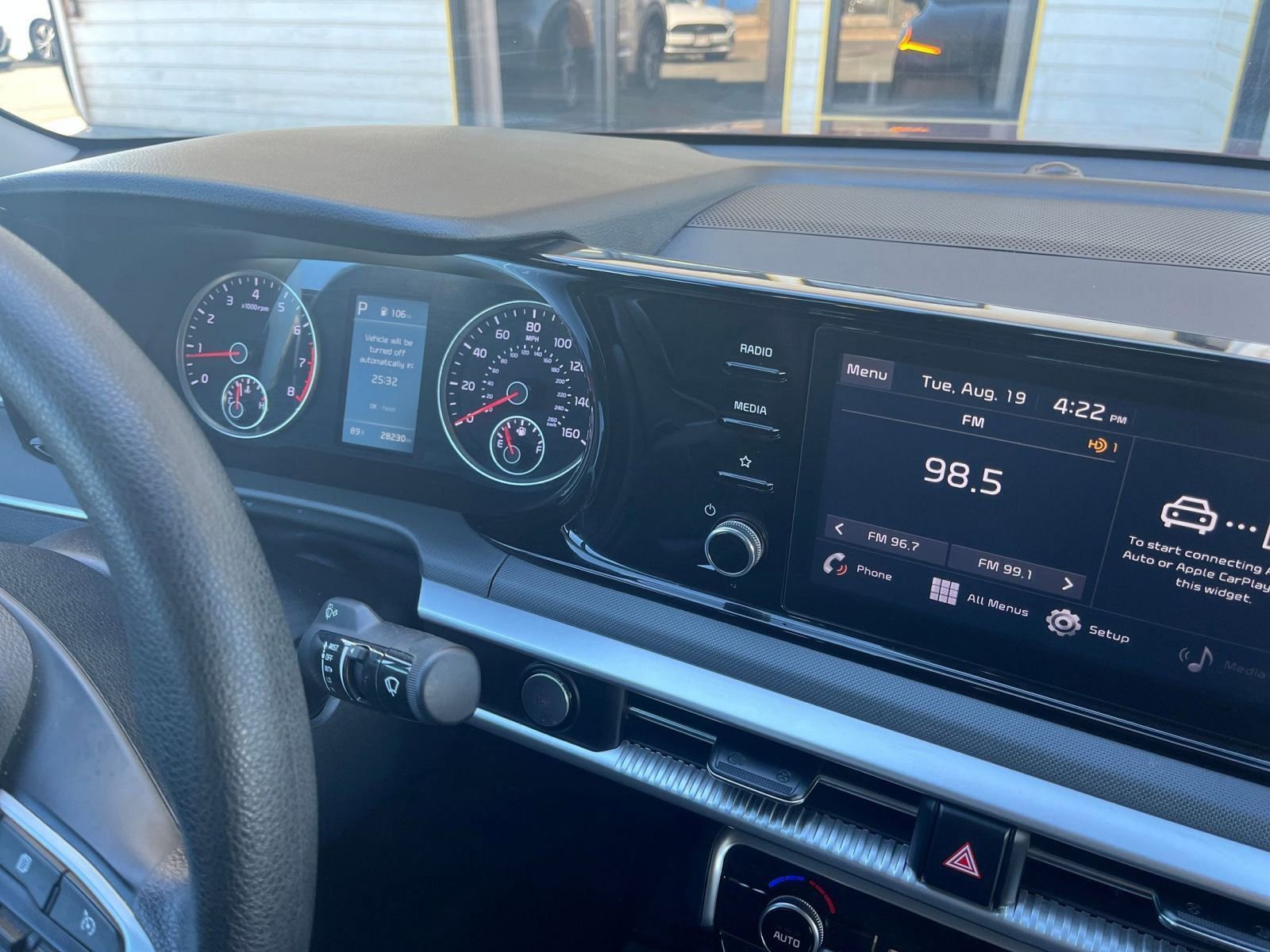 Thumbnail: 2023 Kia K5 - 32