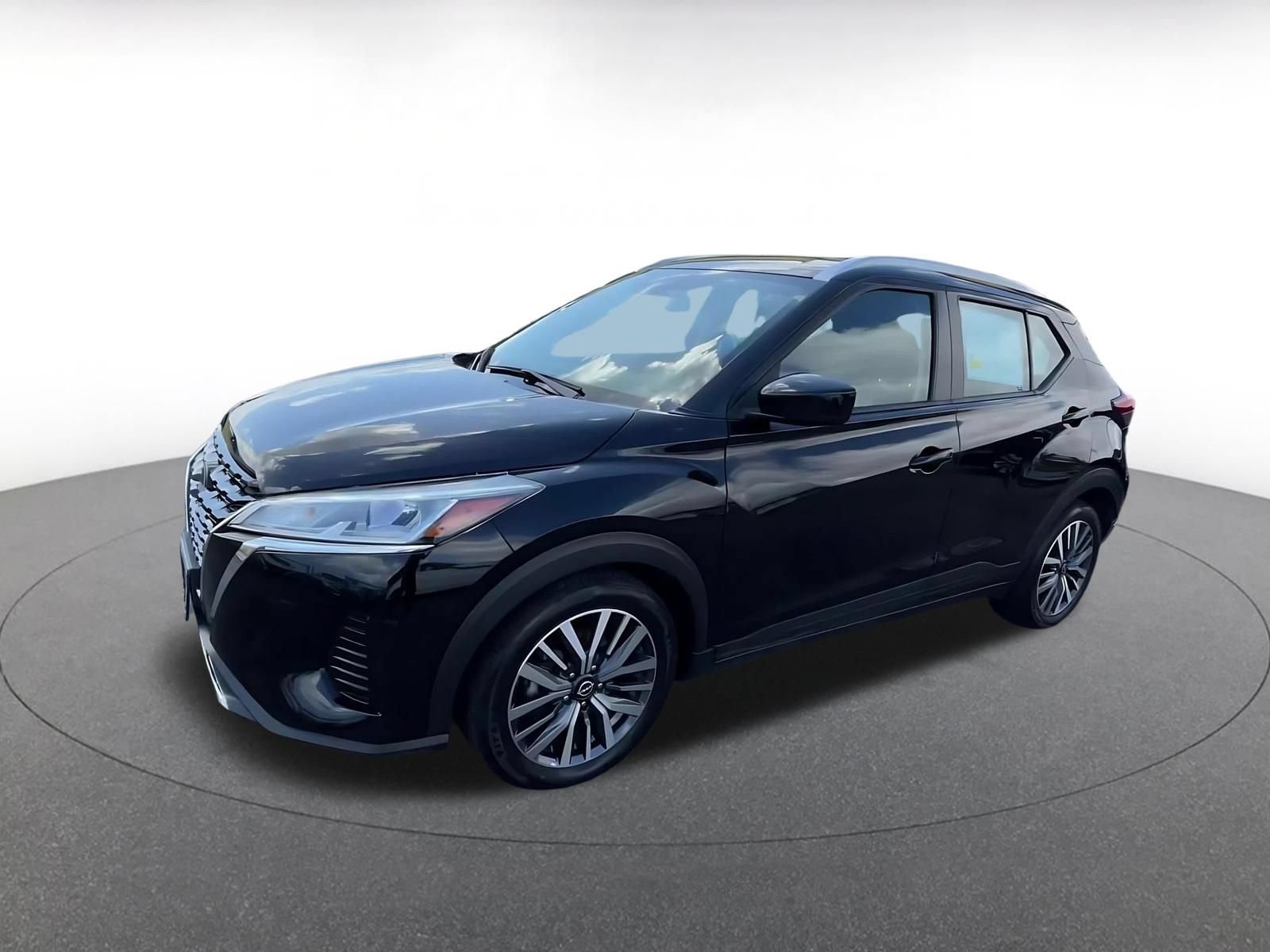 Thumbnail: 2024 Nissan Kicks - 7