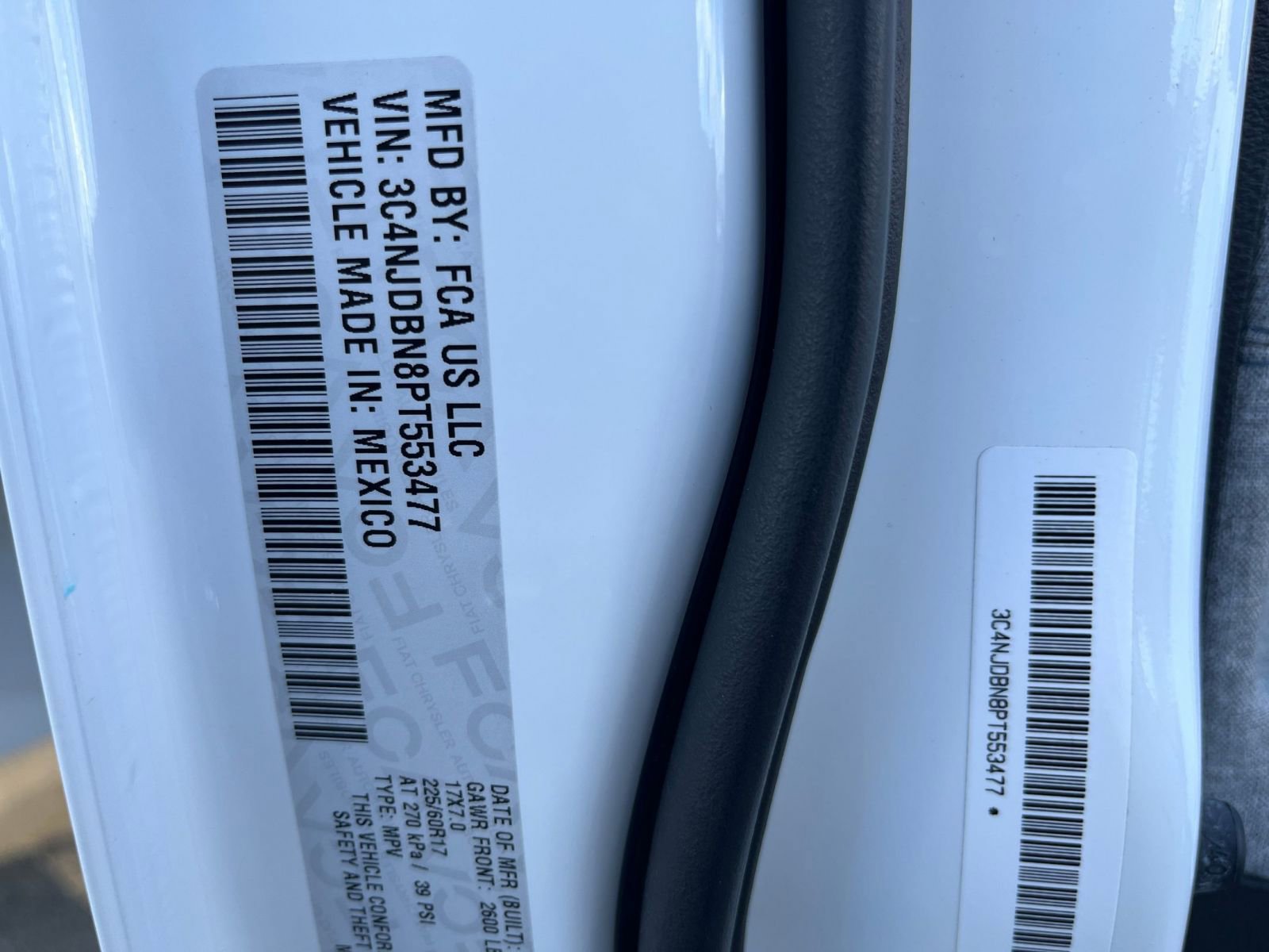 Thumbnail: 2023 Jeep Compass - 28