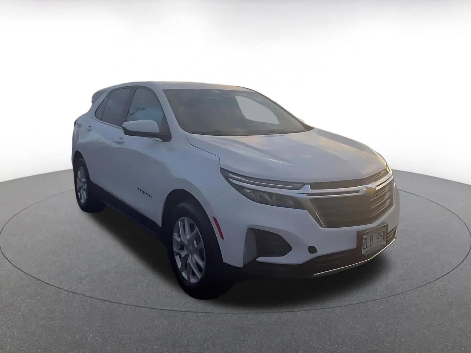 Thumbnail: 2023 Chevrolet Equinox - 3
