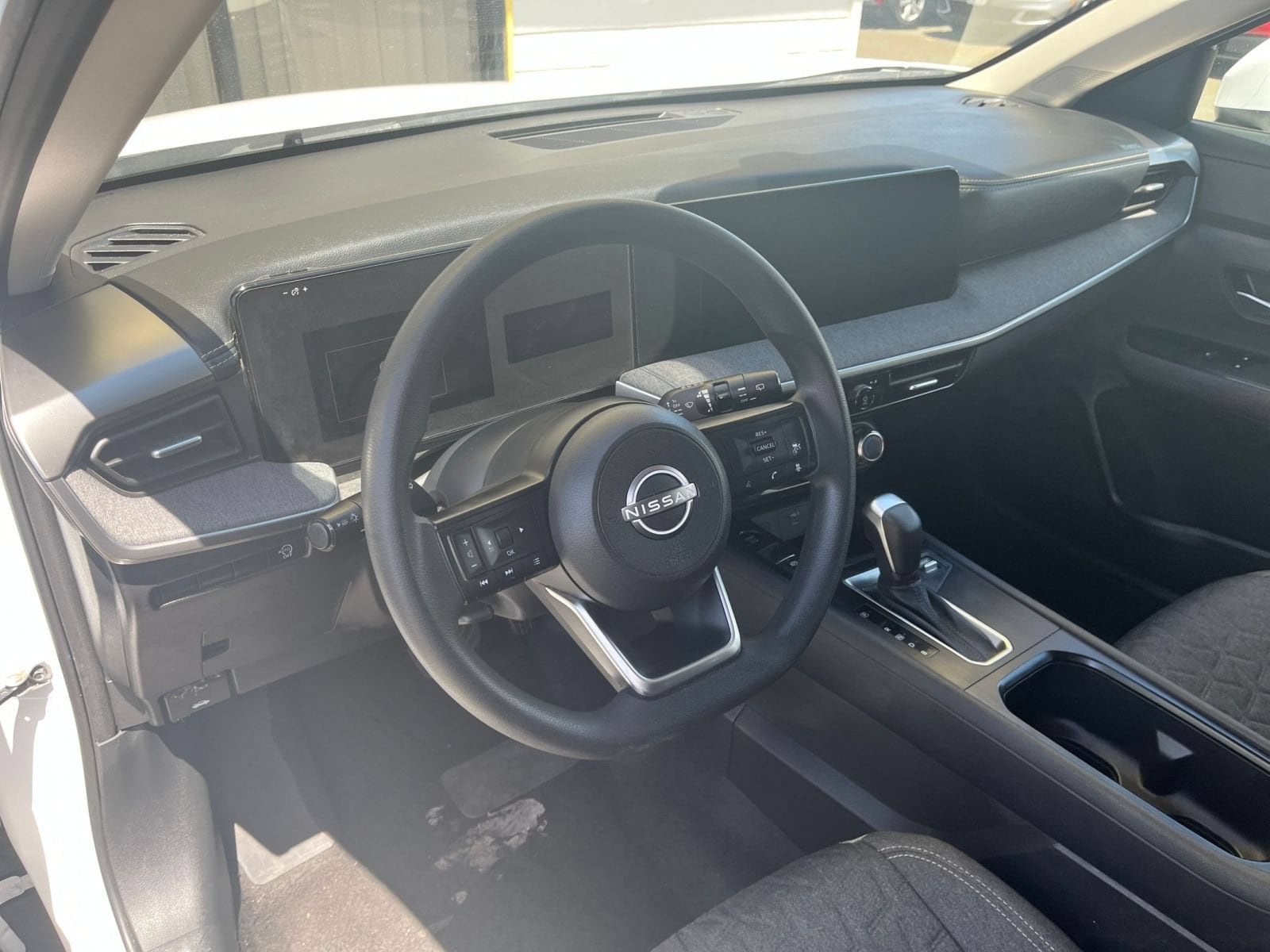 Thumbnail: 2025 Nissan Kicks - 31