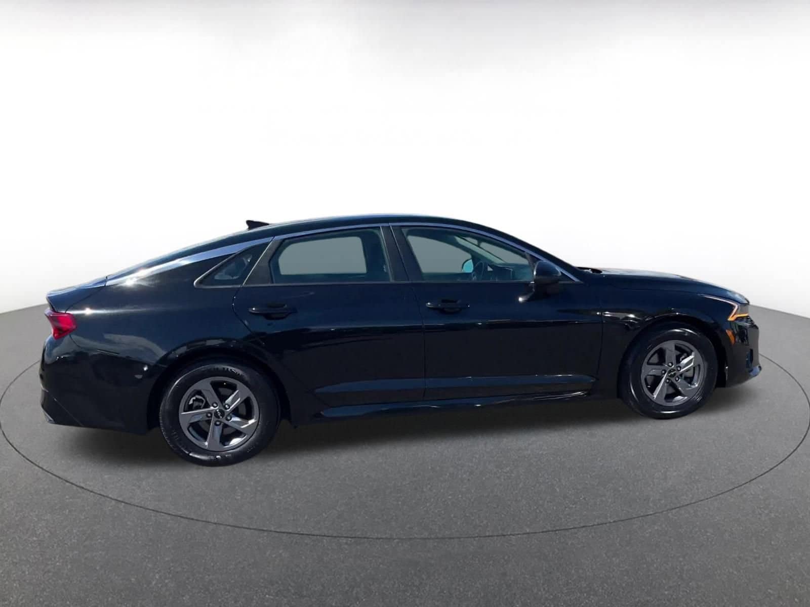 Thumbnail: 2023 Kia K5 - 15