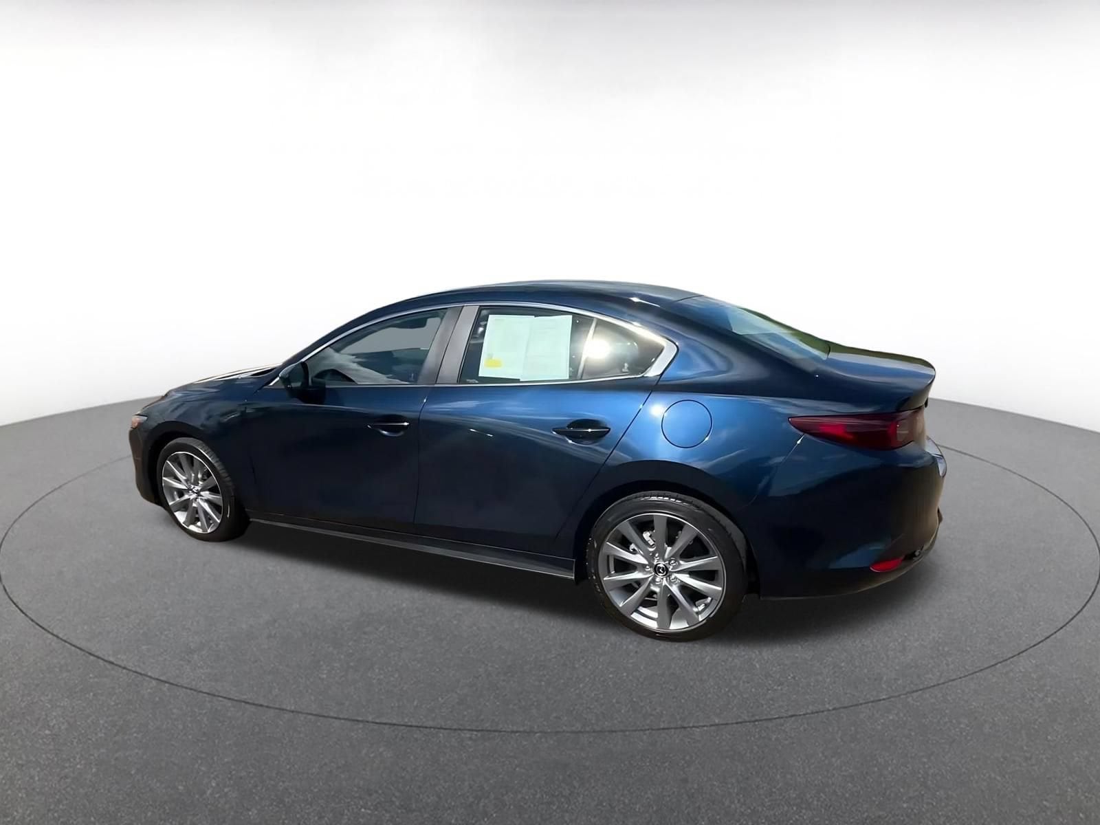 Thumbnail: 2025 Mazda Mazda3 - 10