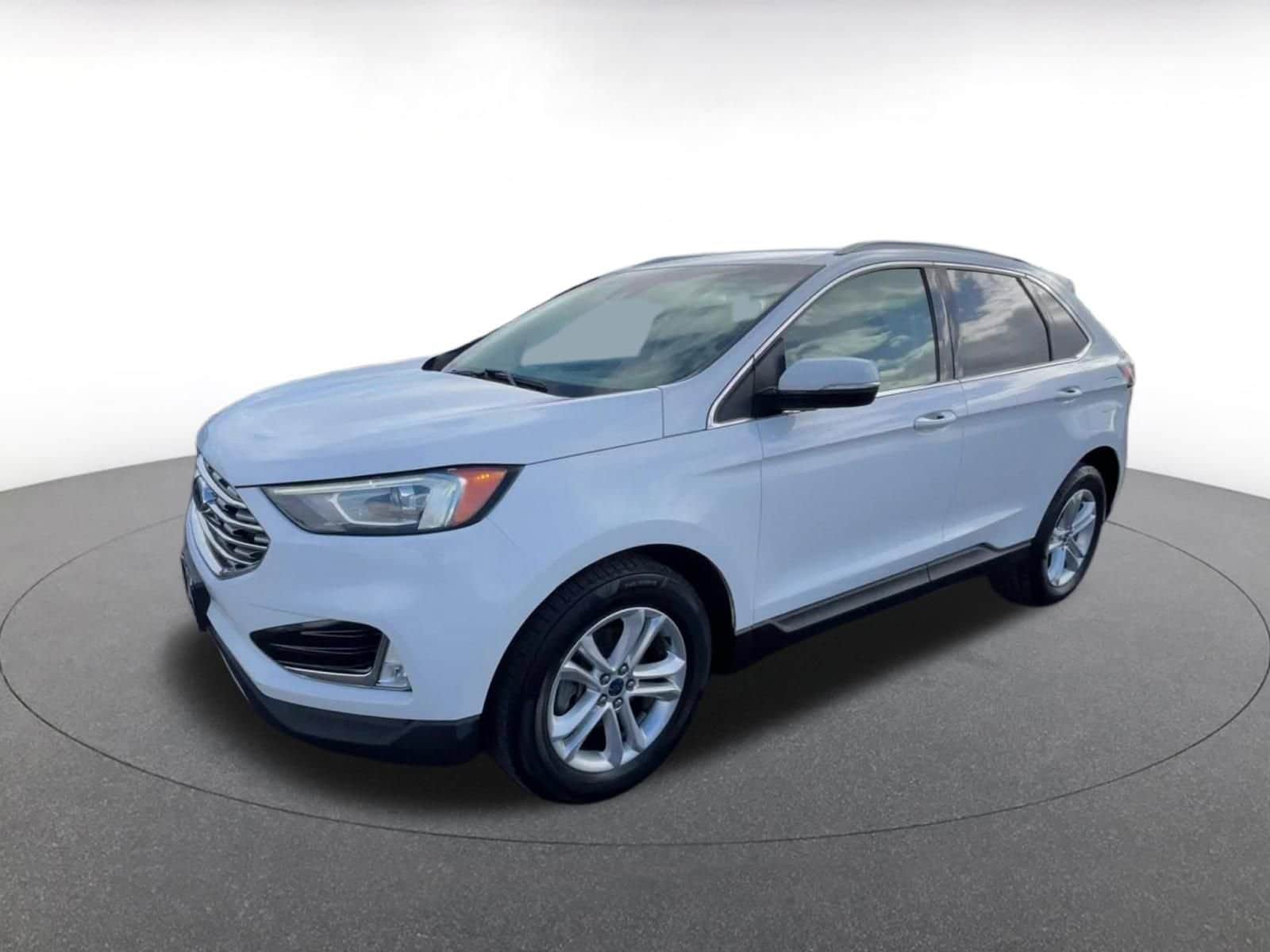 Thumbnail: 2020 Ford Edge - 8